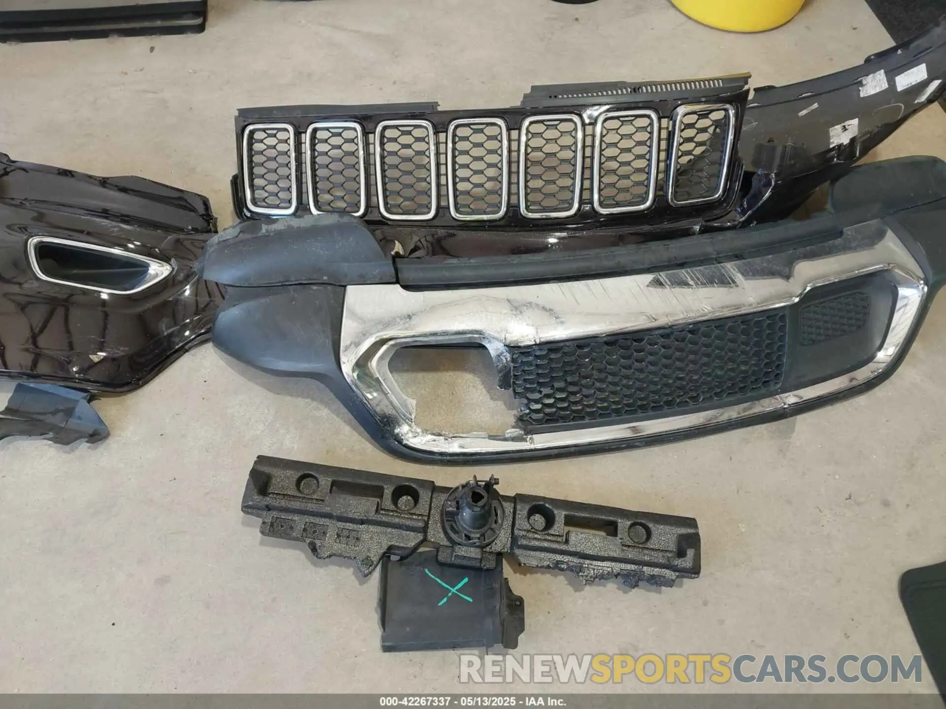 12 fotografías del automóvil dañado 1C4RJFBG3LC116667 JEEP GRAND CHEROKEE 2020