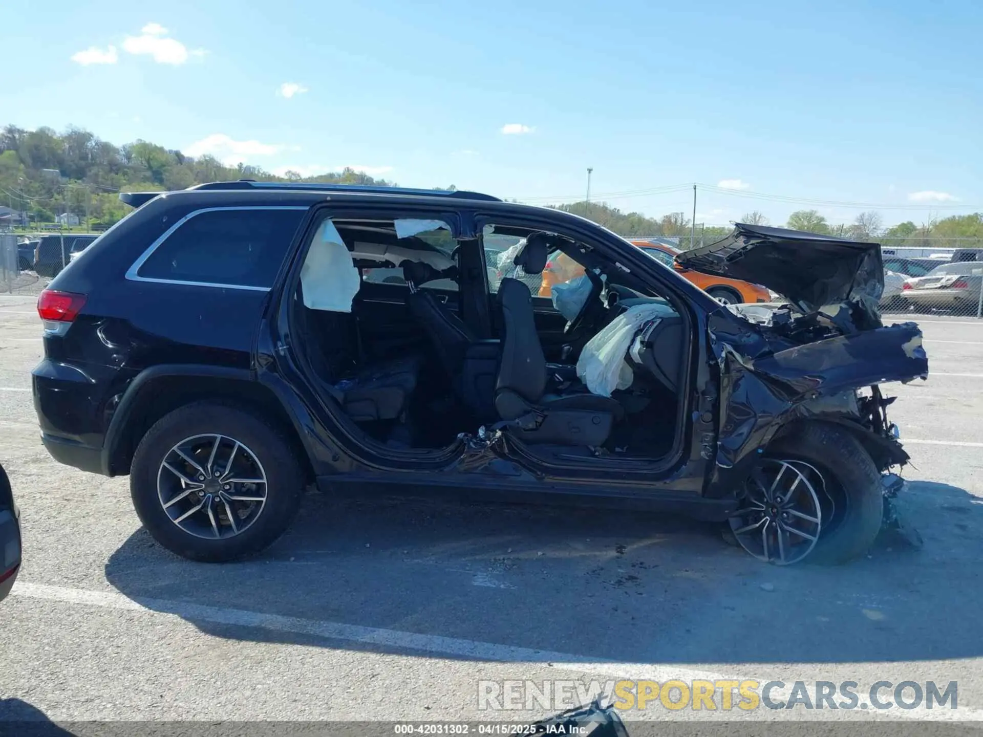 13 fotografías del automóvil dañado 1C4RJFBG4LC208970 JEEP GRAND CHEROKEE 2020