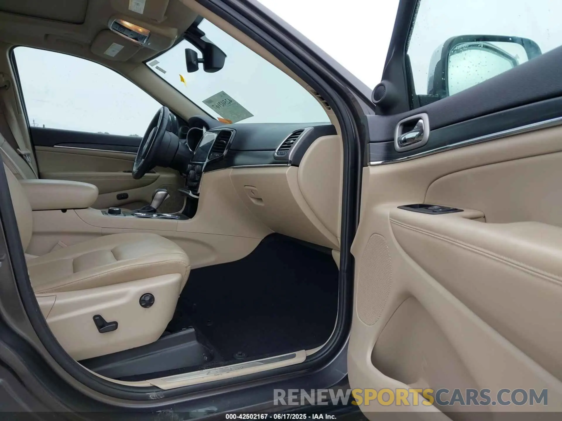 5 fotografías del automóvil dañado 1C4RJFBG7LC232518 JEEP GRAND CHEROKEE 2020