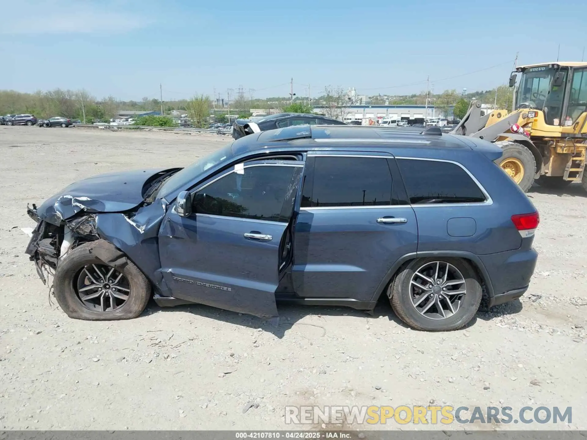 15 fotografías del automóvil dañado 1C4RJFBG9LC425074 JEEP GRAND CHEROKEE 2020