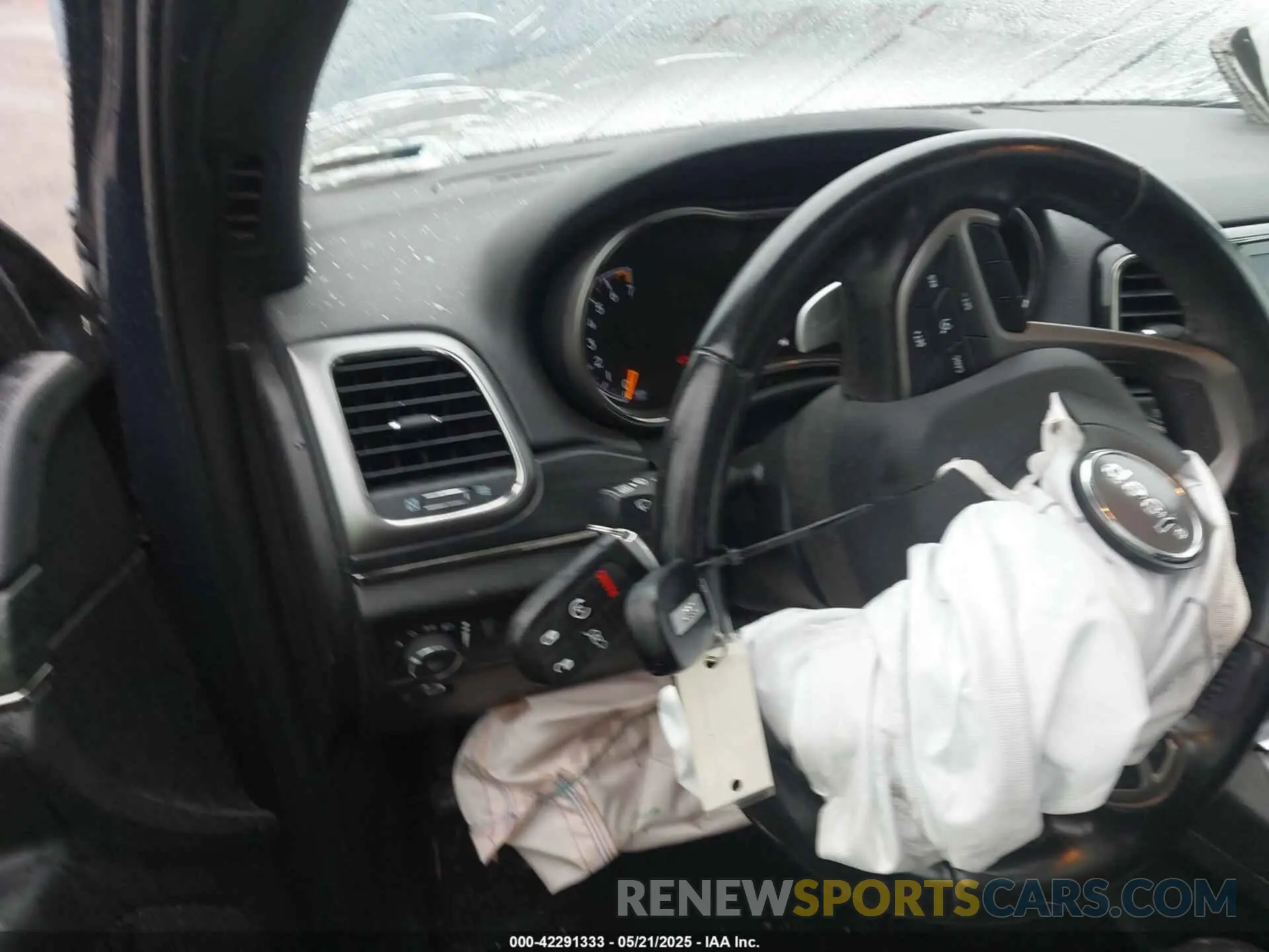 11 fotografías del automóvil dañado 1C4RJFBG9LC435989 JEEP GRAND CHEROKEE 2020