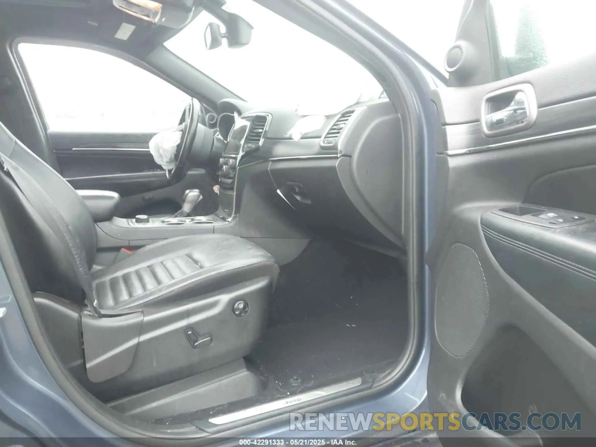 5 fotografías del automóvil dañado 1C4RJFBG9LC435989 JEEP GRAND CHEROKEE 2020