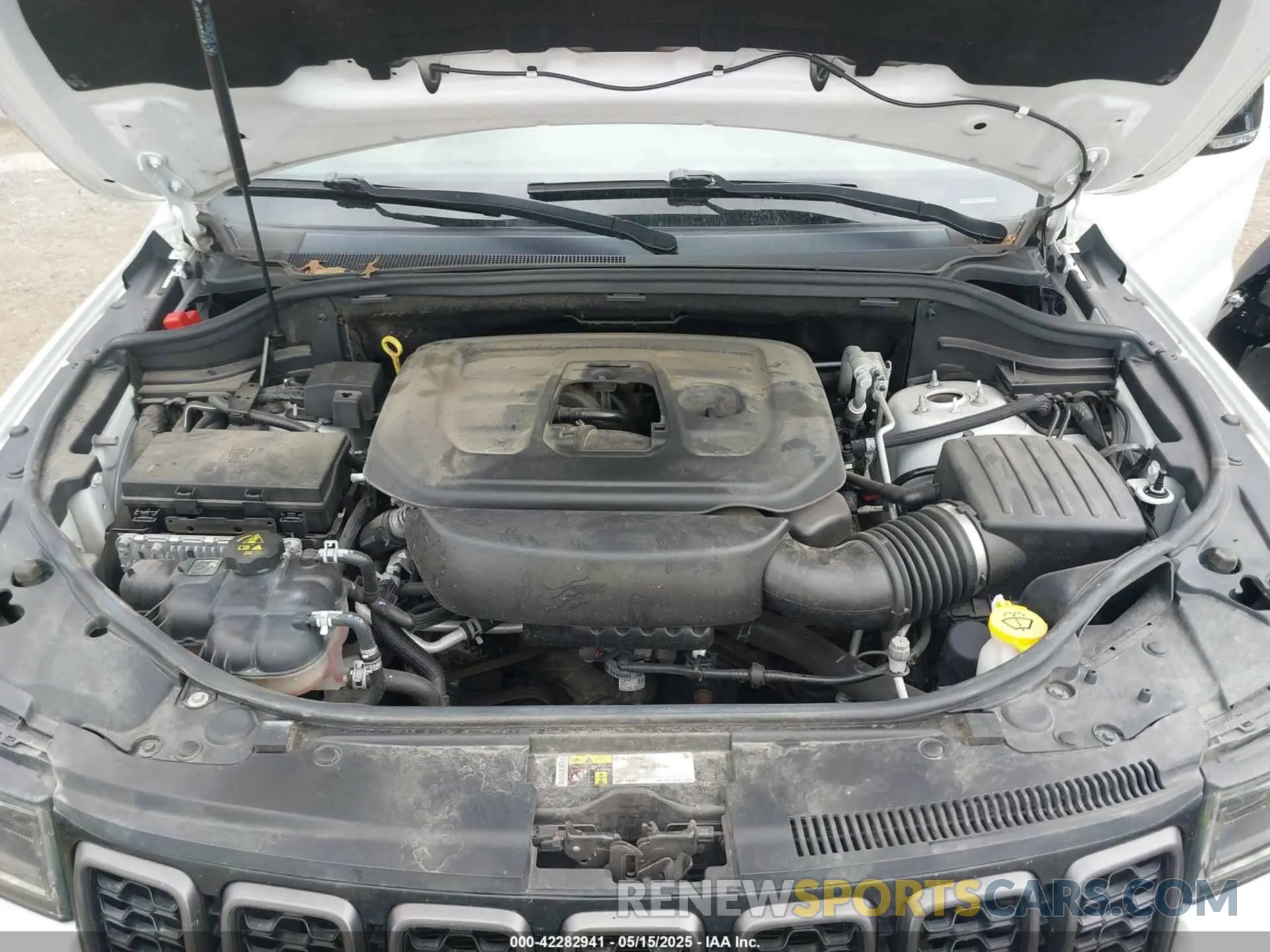 10 fotografías del automóvil dañado 1C4RJFBGXLC109022 JEEP GRAND CHEROKEE 2020