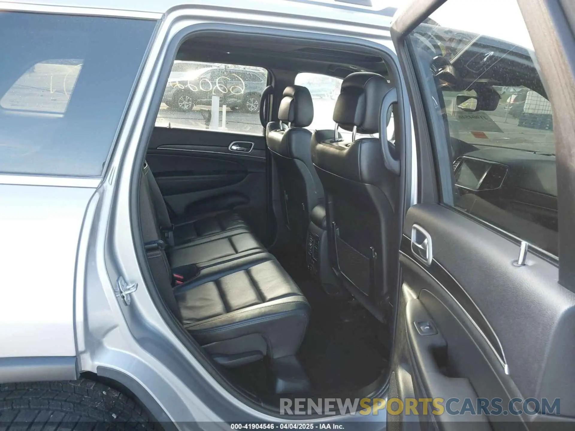 8 fotografías del automóvil dañado 1C4RJFBGXLC217267 JEEP GRAND CHEROKEE 2020