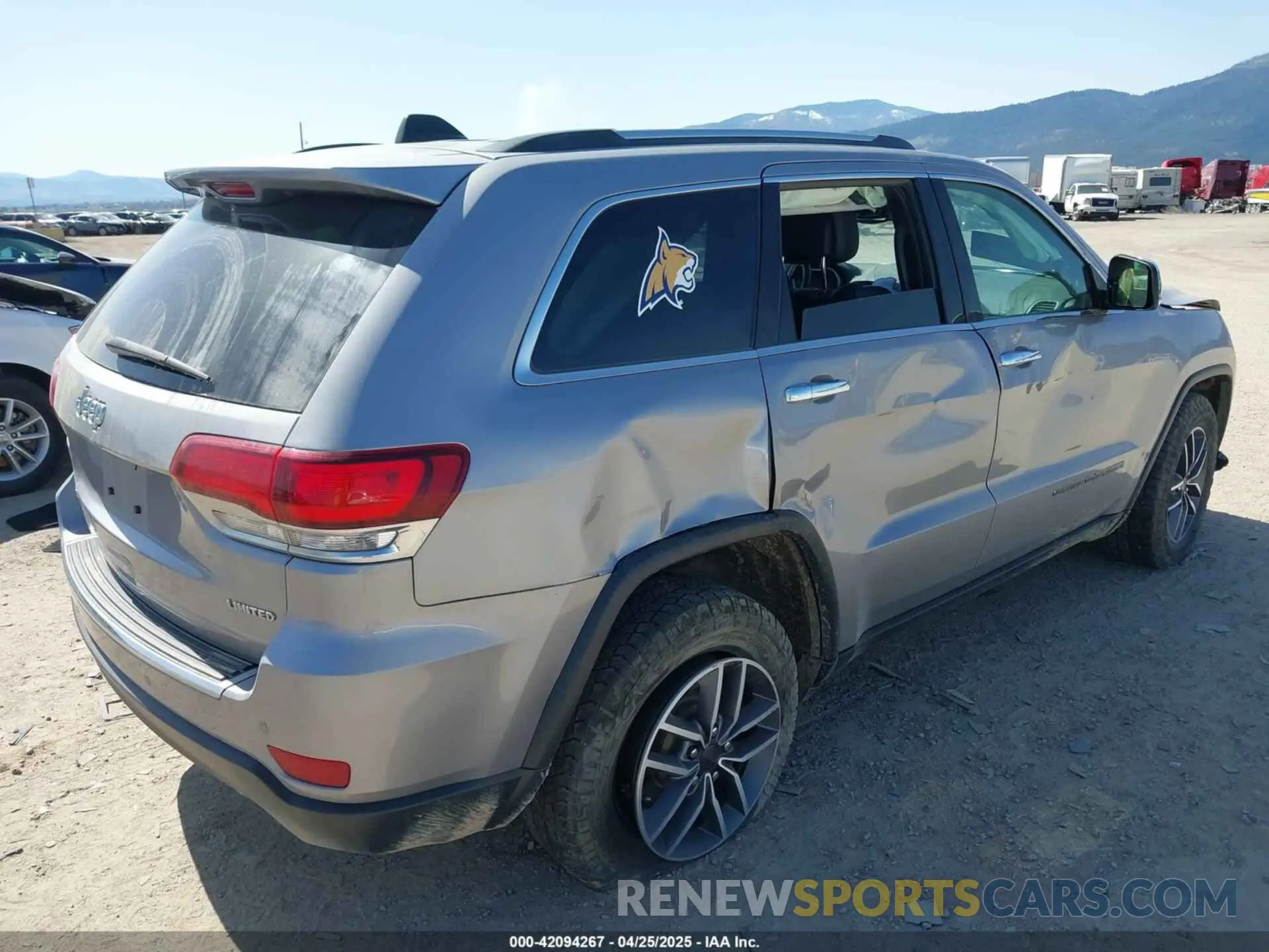 4 fotografías del automóvil dañado 1C4RJFBGXLC322505 JEEP GRAND CHEROKEE 2020