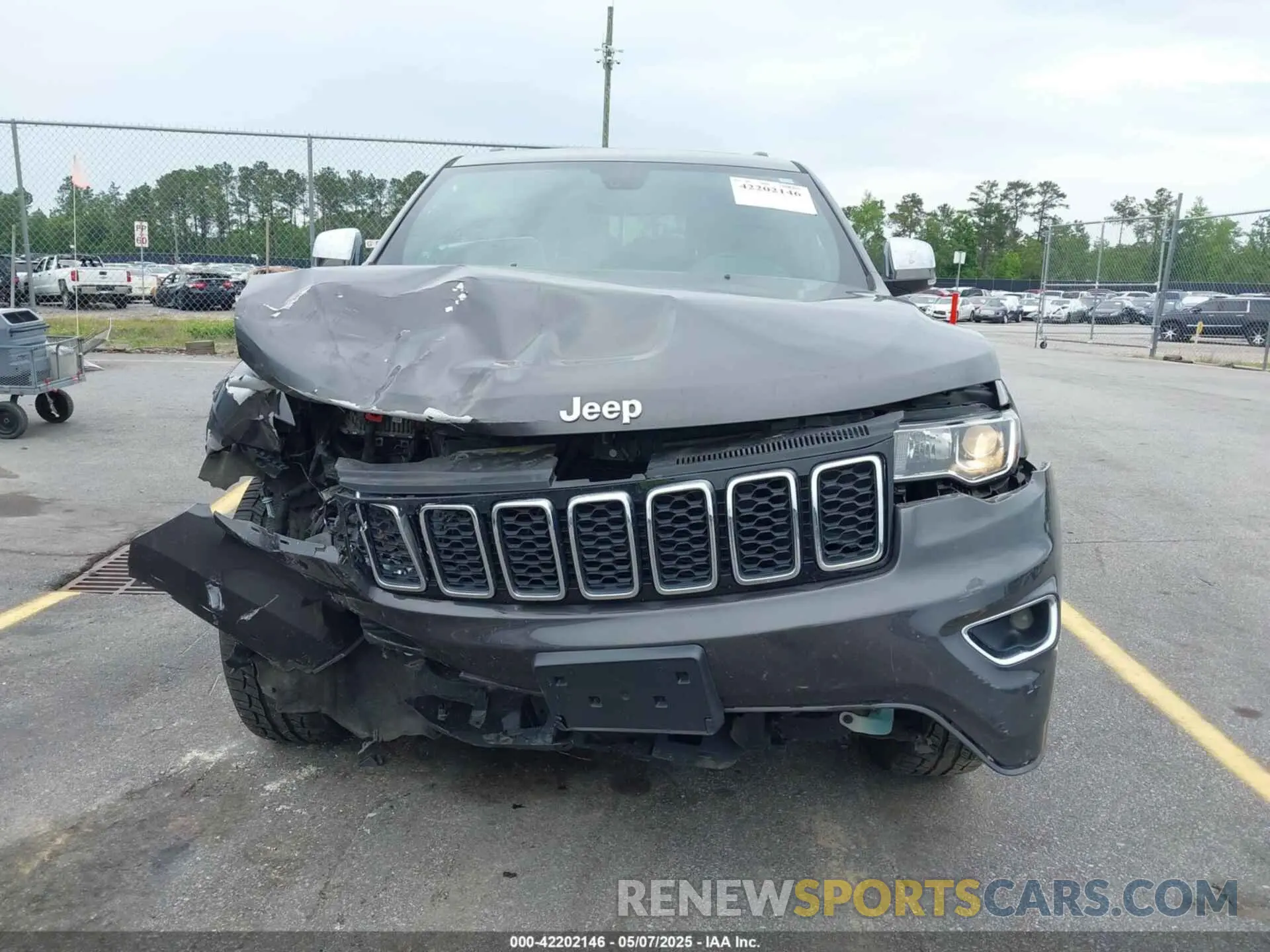 12 fotografías del automóvil dañado 1C4RJFBGXLC325694 JEEP GRAND CHEROKEE 2020