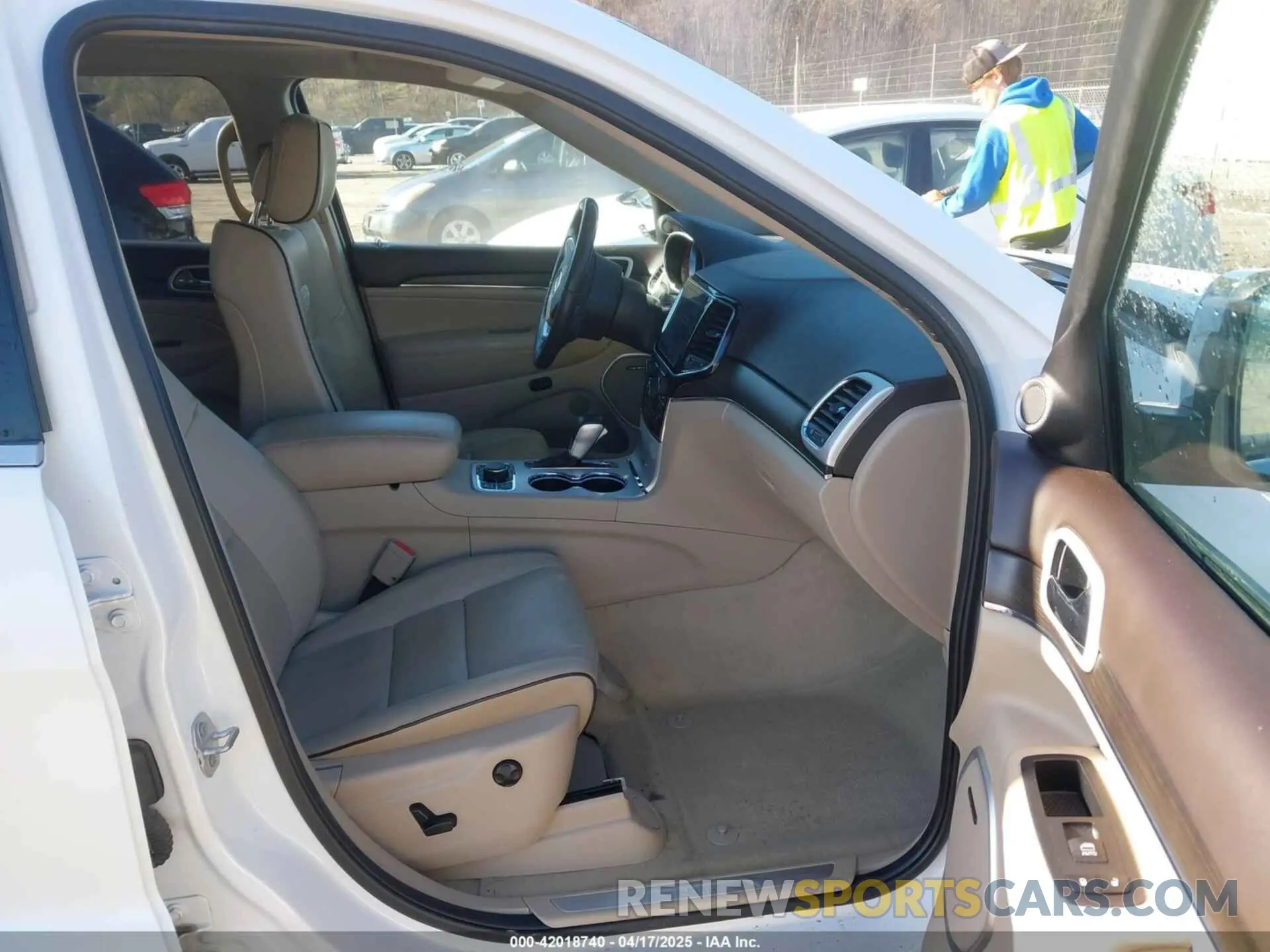 5 fotografías del automóvil dañado 1C4RJFCT2LC213189 JEEP GRAND CHEROKEE 2020