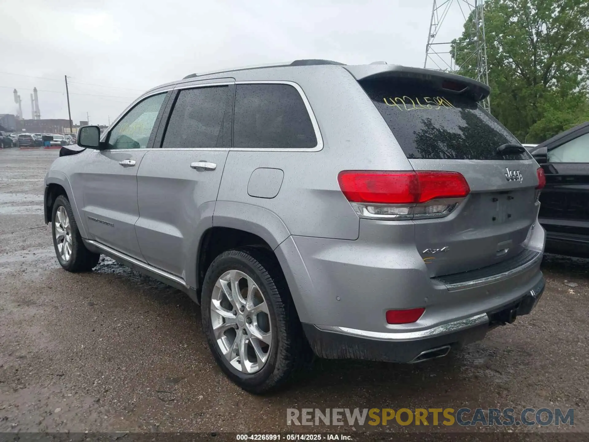 3 fotografías del automóvil dañado 1C4RJFJT4LC137073 JEEP GRAND CHEROKEE 2020