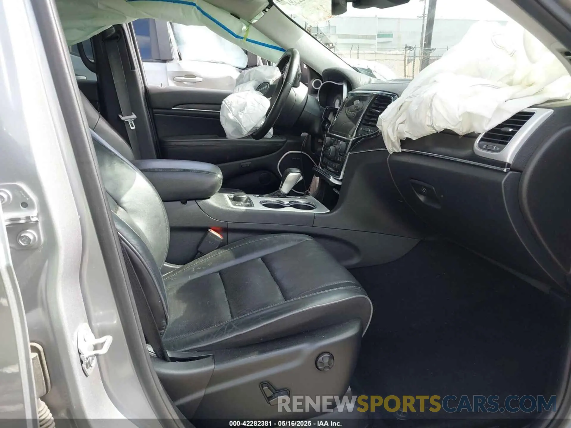 5 fotografías del automóvil dañado 1C4RJFJT6LC414418 JEEP GRAND CHEROKEE 2020