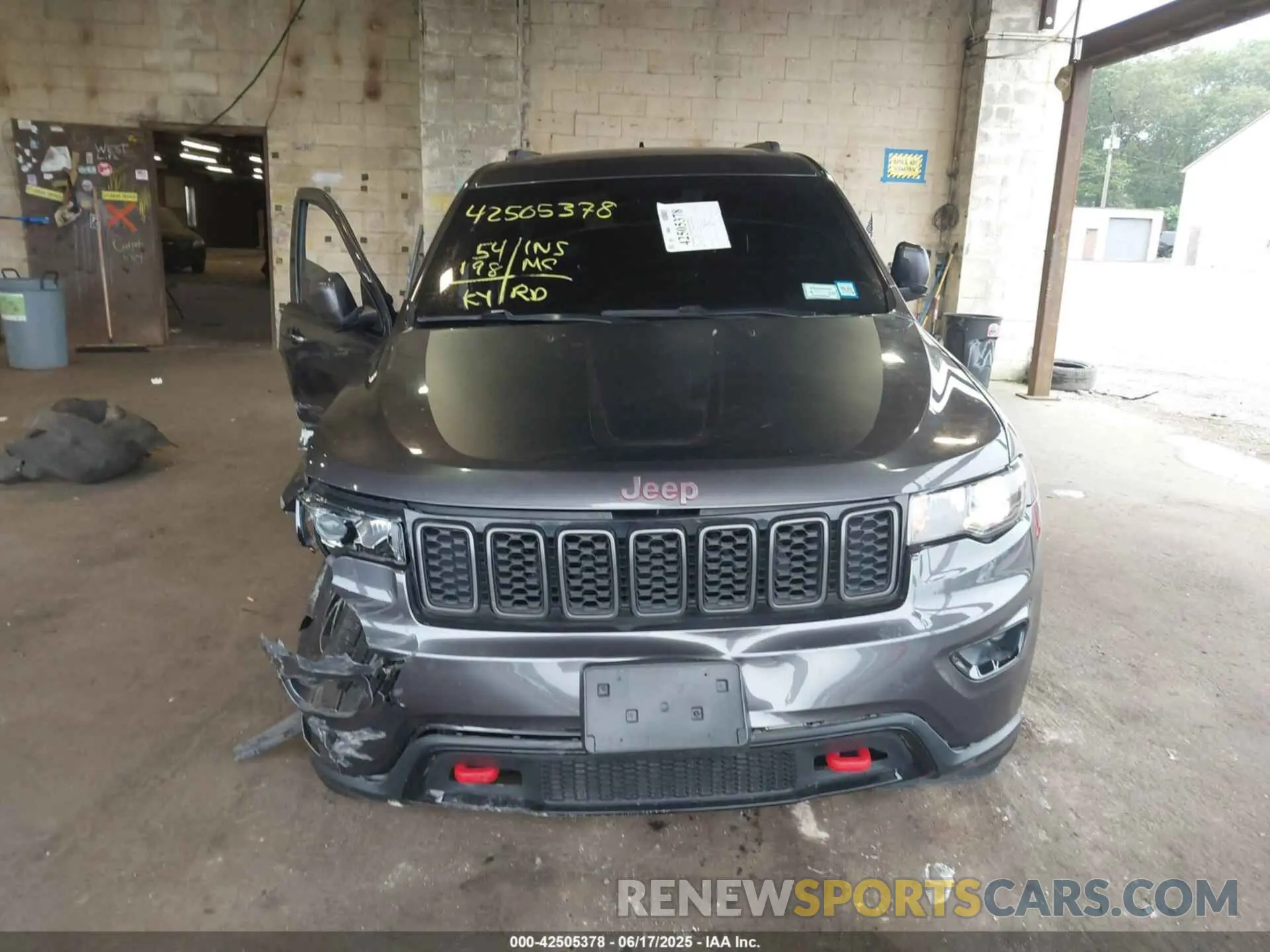 12 fotografías del automóvil dañado 1C4RJFLG3LC218632 JEEP GRAND CHEROKEE 2020