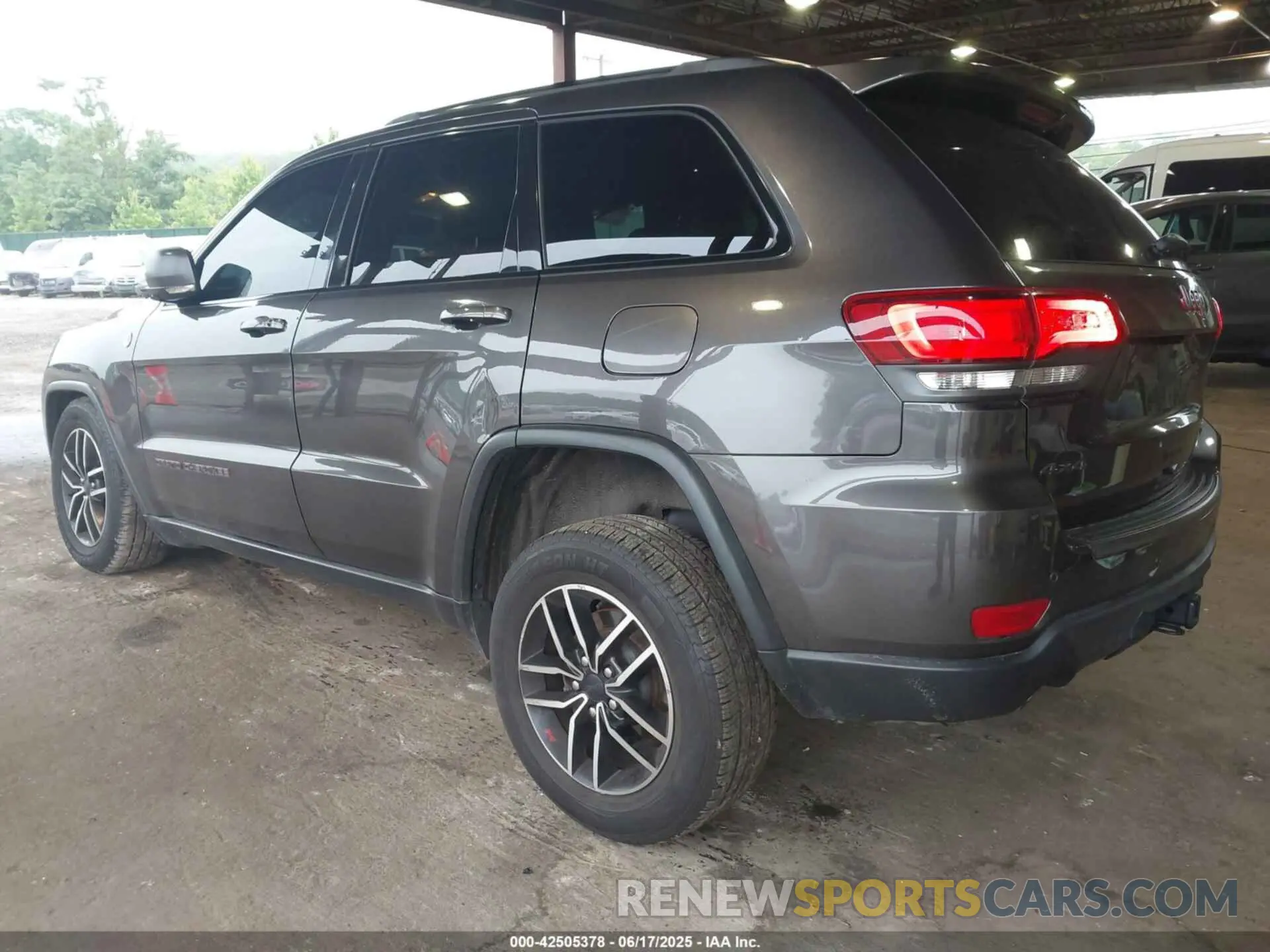 3 fotografías del automóvil dañado 1C4RJFLG3LC218632 JEEP GRAND CHEROKEE 2020