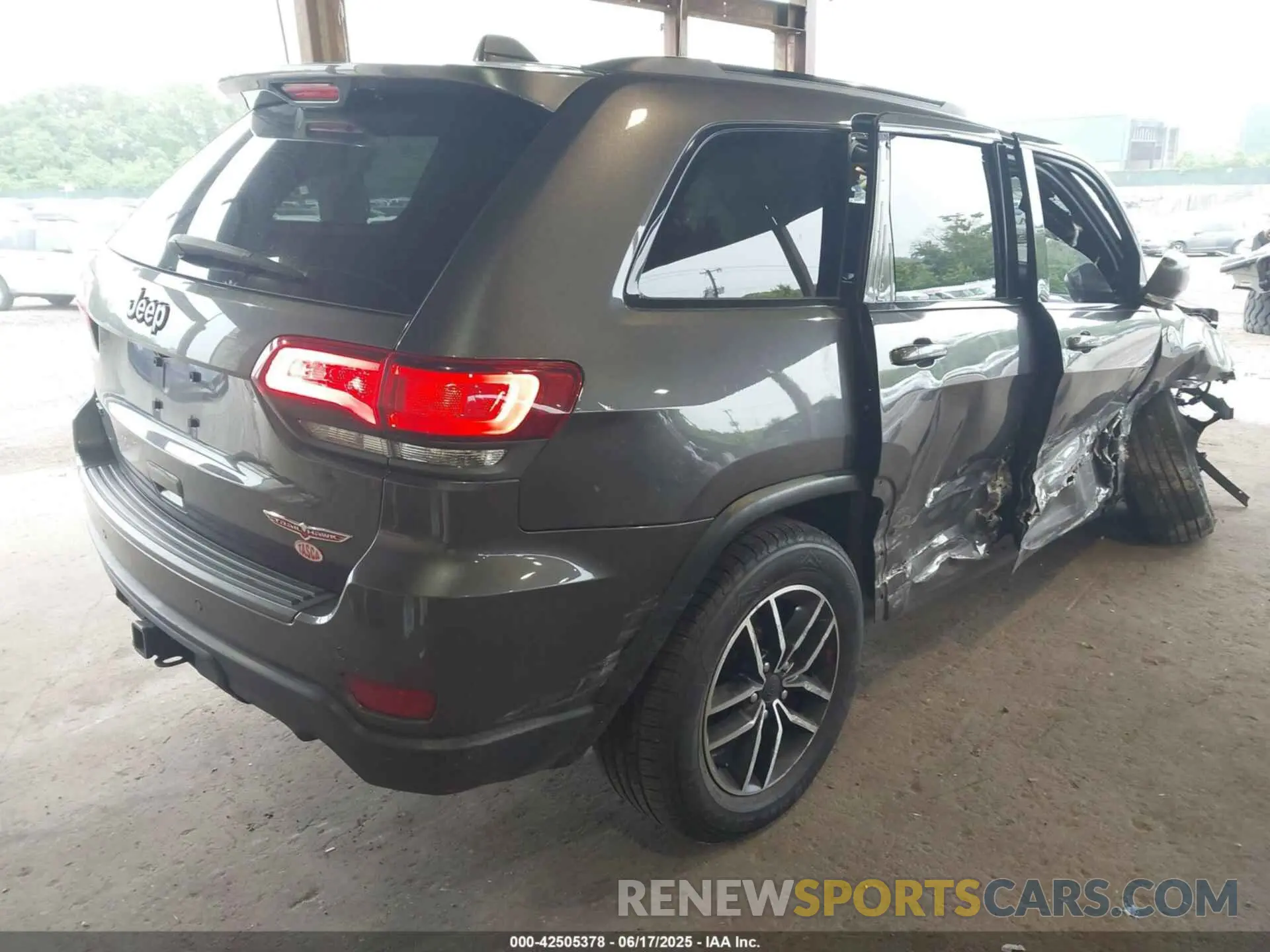 4 fotografías del automóvil dañado 1C4RJFLG3LC218632 JEEP GRAND CHEROKEE 2020