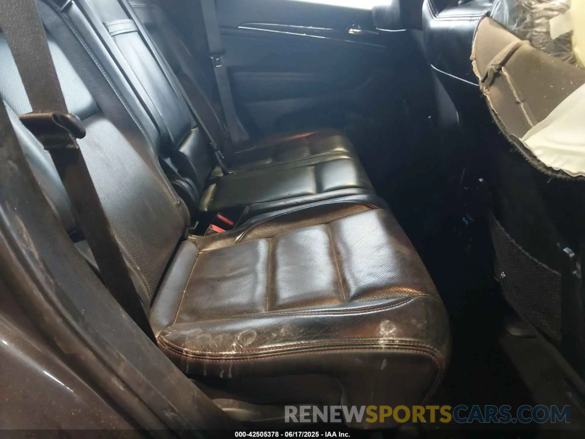 8 fotografías del automóvil dañado 1C4RJFLG3LC218632 JEEP GRAND CHEROKEE 2020