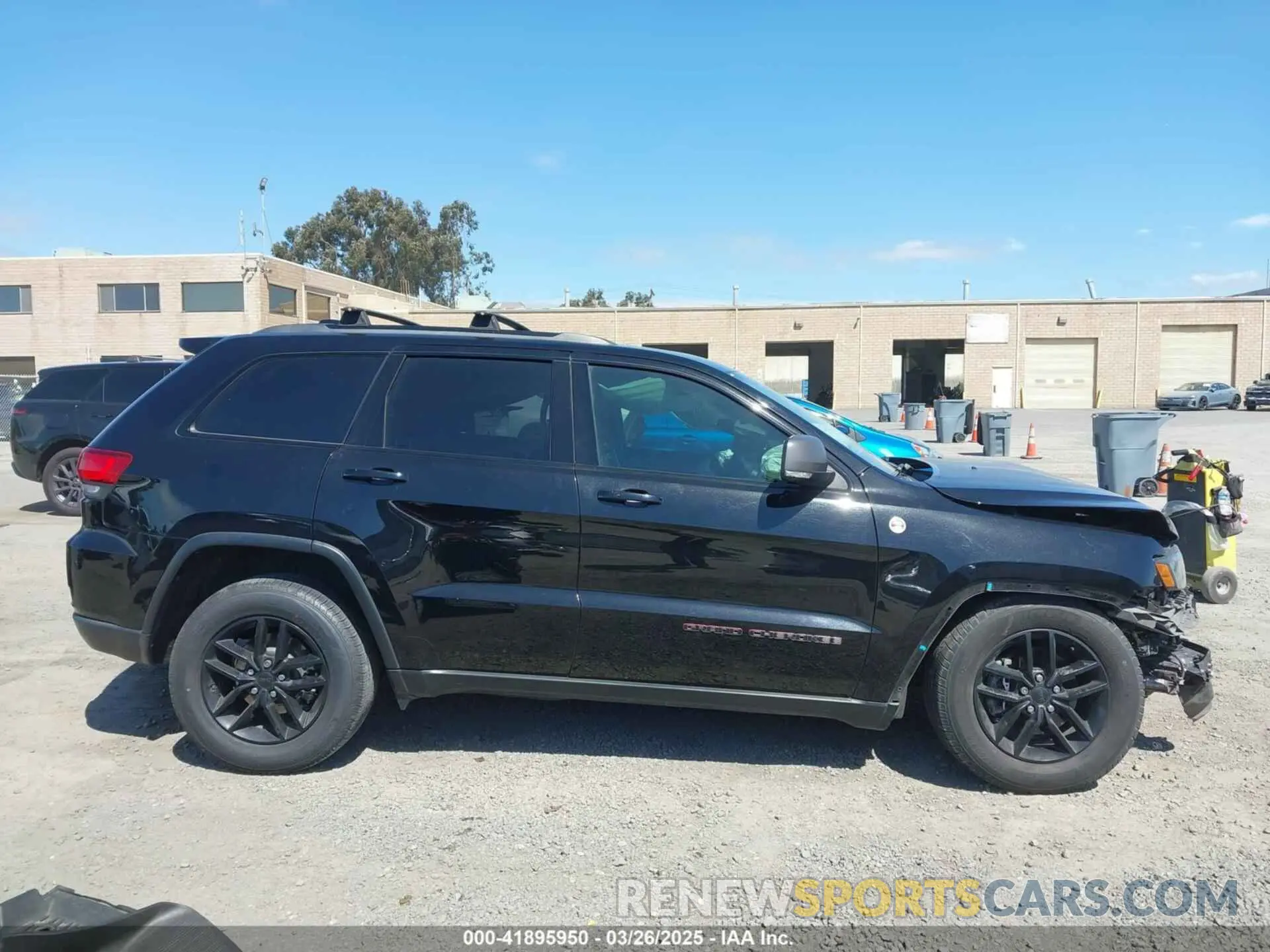 13 fotografías del automóvil dañado 1C4RJFLG4LC118975 JEEP GRAND CHEROKEE 2020
