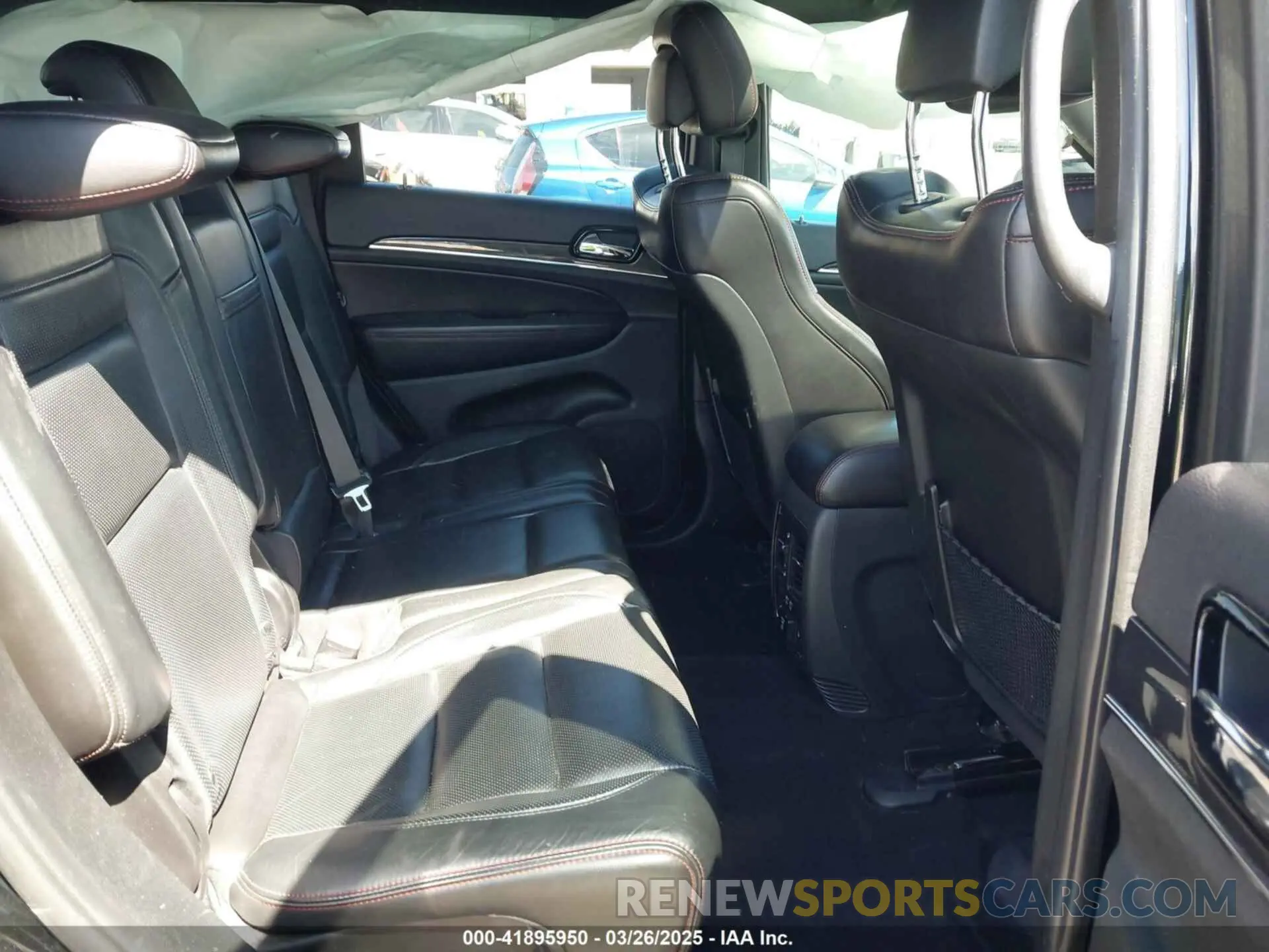 8 fotografías del automóvil dañado 1C4RJFLG4LC118975 JEEP GRAND CHEROKEE 2020