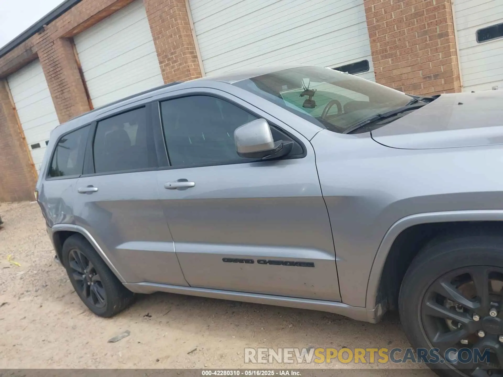 13 fotografías del automóvil dañado 1C4RJEAG0MC625113 JEEP GRAND CHEROKEE 2021