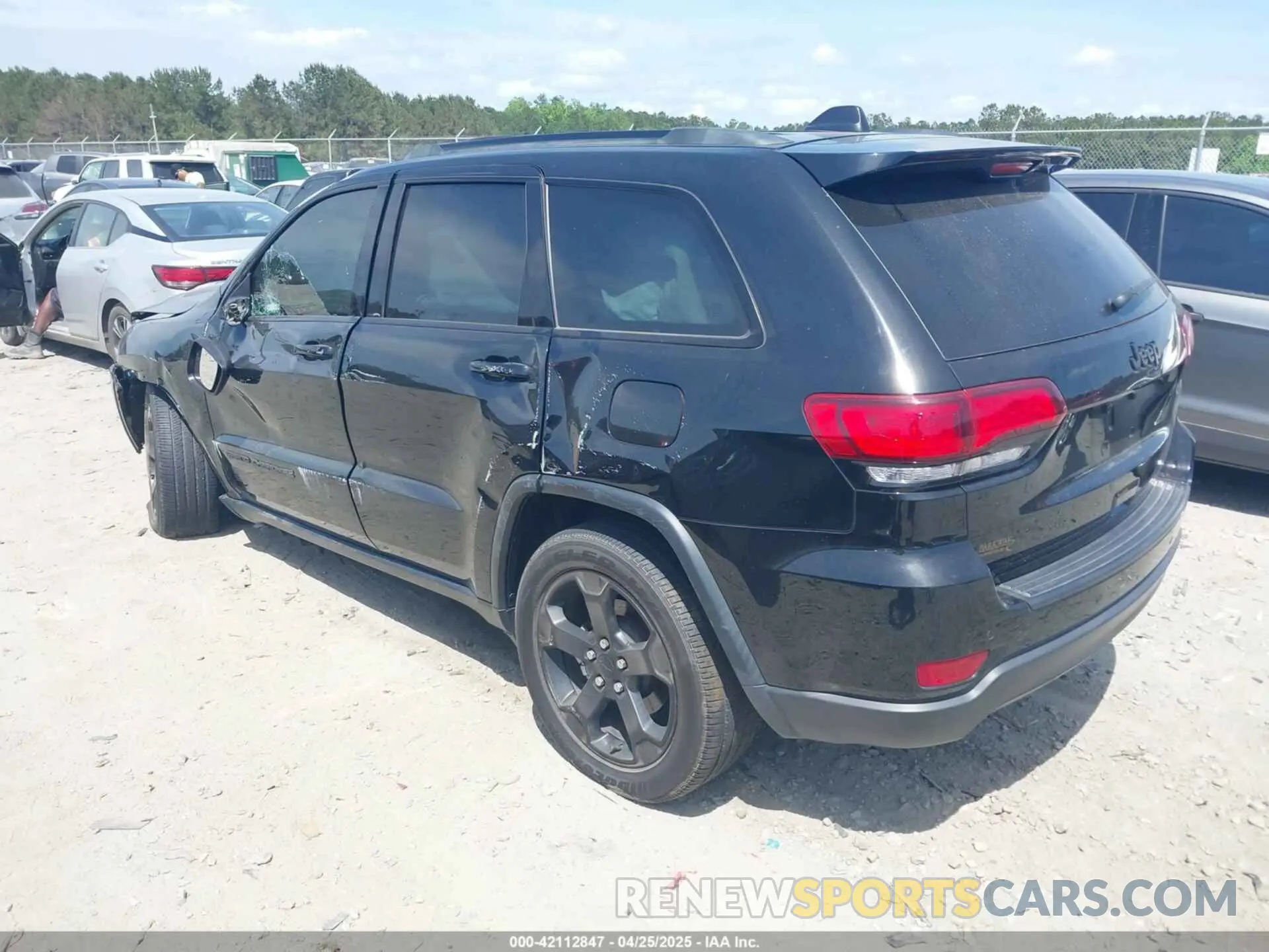 3 fotografías del automóvil dañado 1C4RJEAG9MC740244 JEEP GRAND CHEROKEE 2021
