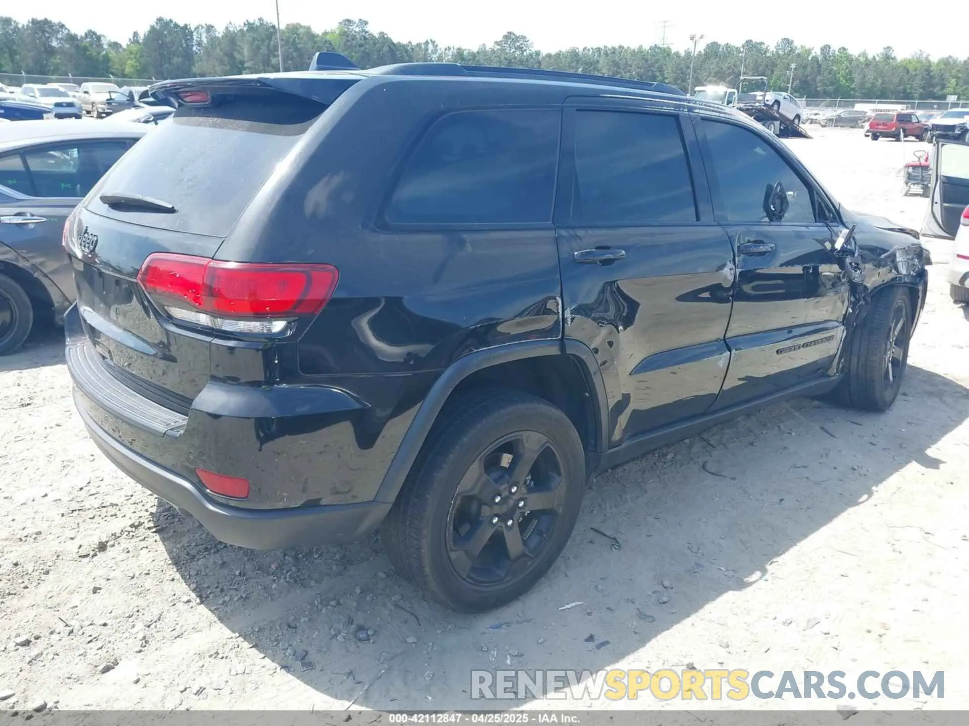 4 fotografías del automóvil dañado 1C4RJEAG9MC740244 JEEP GRAND CHEROKEE 2021