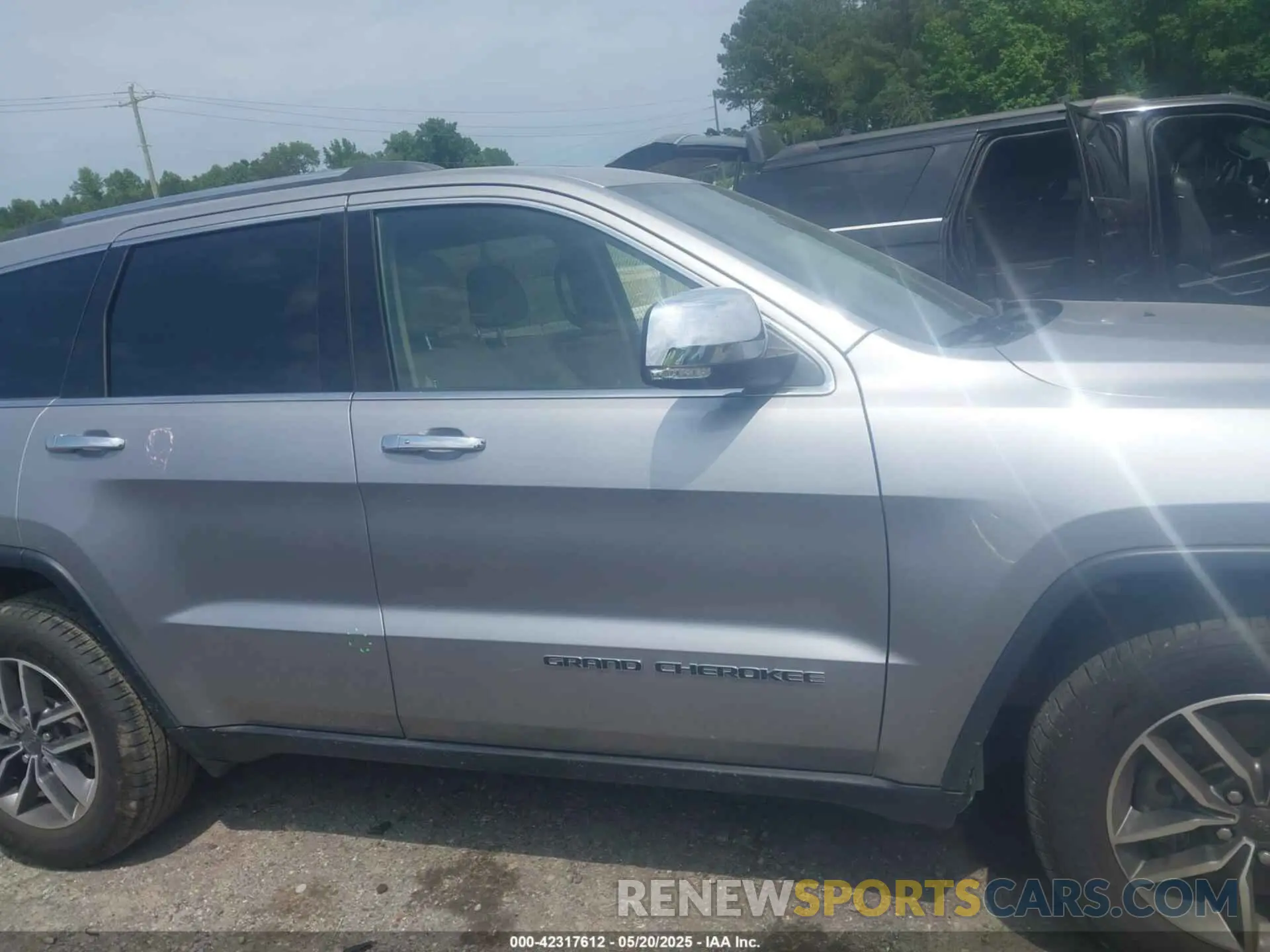 13 fotografías del automóvil dañado 1C4RJEBG4MC783968 JEEP GRAND CHEROKEE 2021