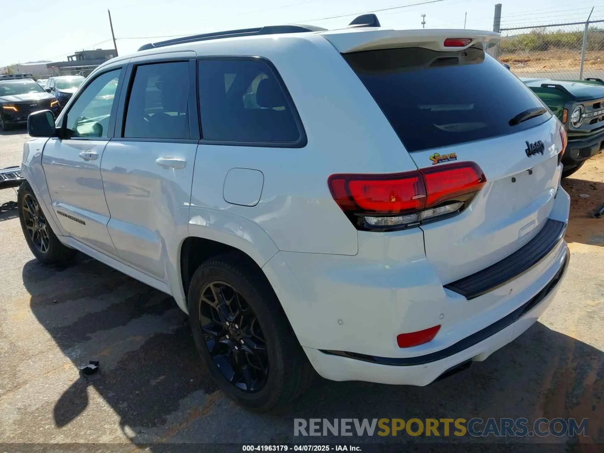 3 fotografías del automóvil dañado 1C4RJEBGXMC680814 JEEP GRAND CHEROKEE 2021