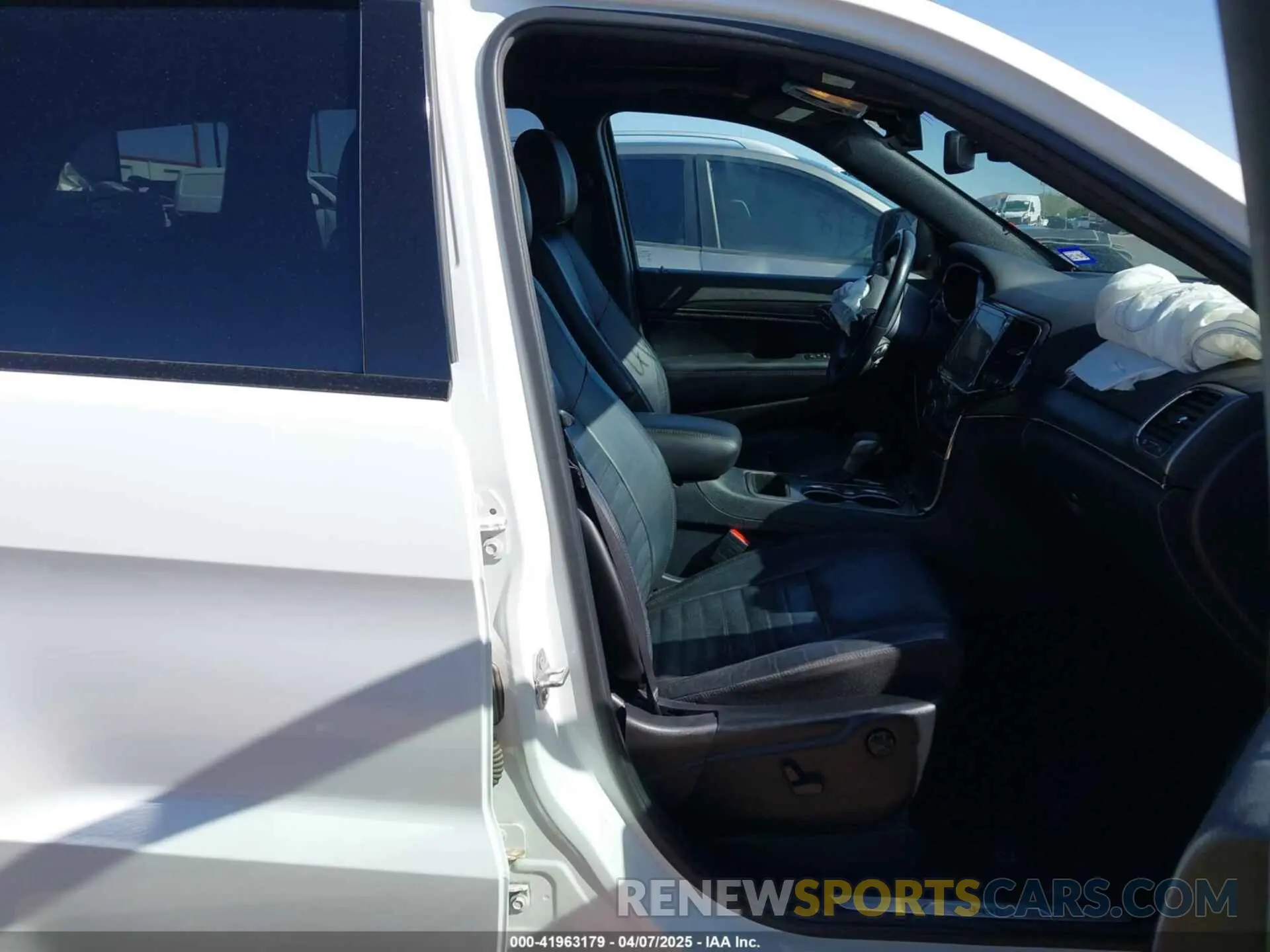 5 fotografías del automóvil dañado 1C4RJEBGXMC680814 JEEP GRAND CHEROKEE 2021