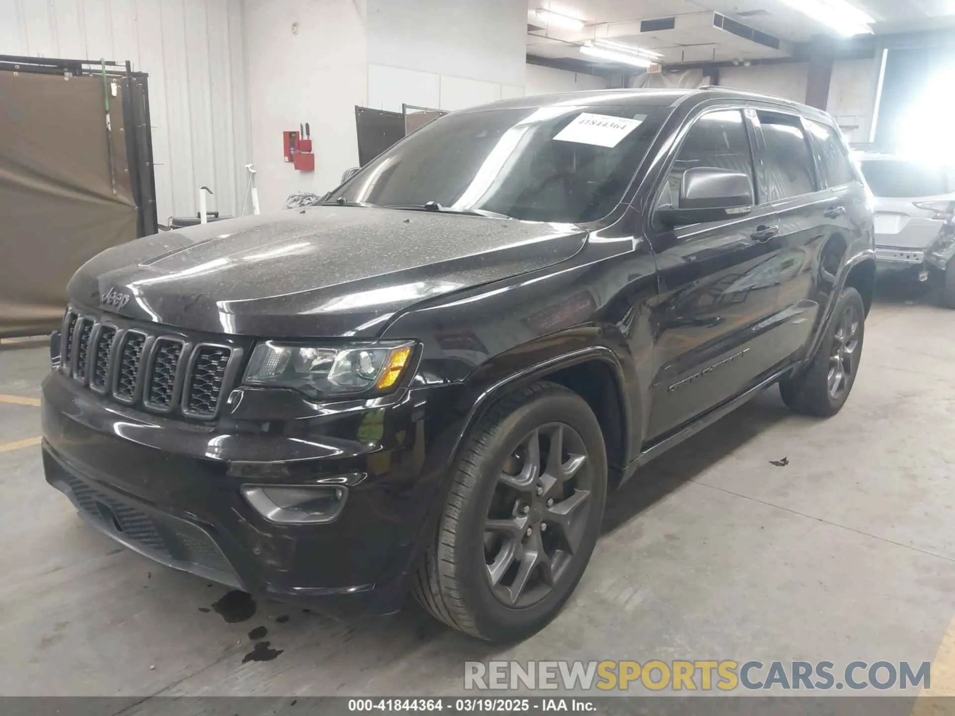 2 fotografías del automóvil dañado 1C4RJEBGXMC760324 JEEP GRAND CHEROKEE 2021