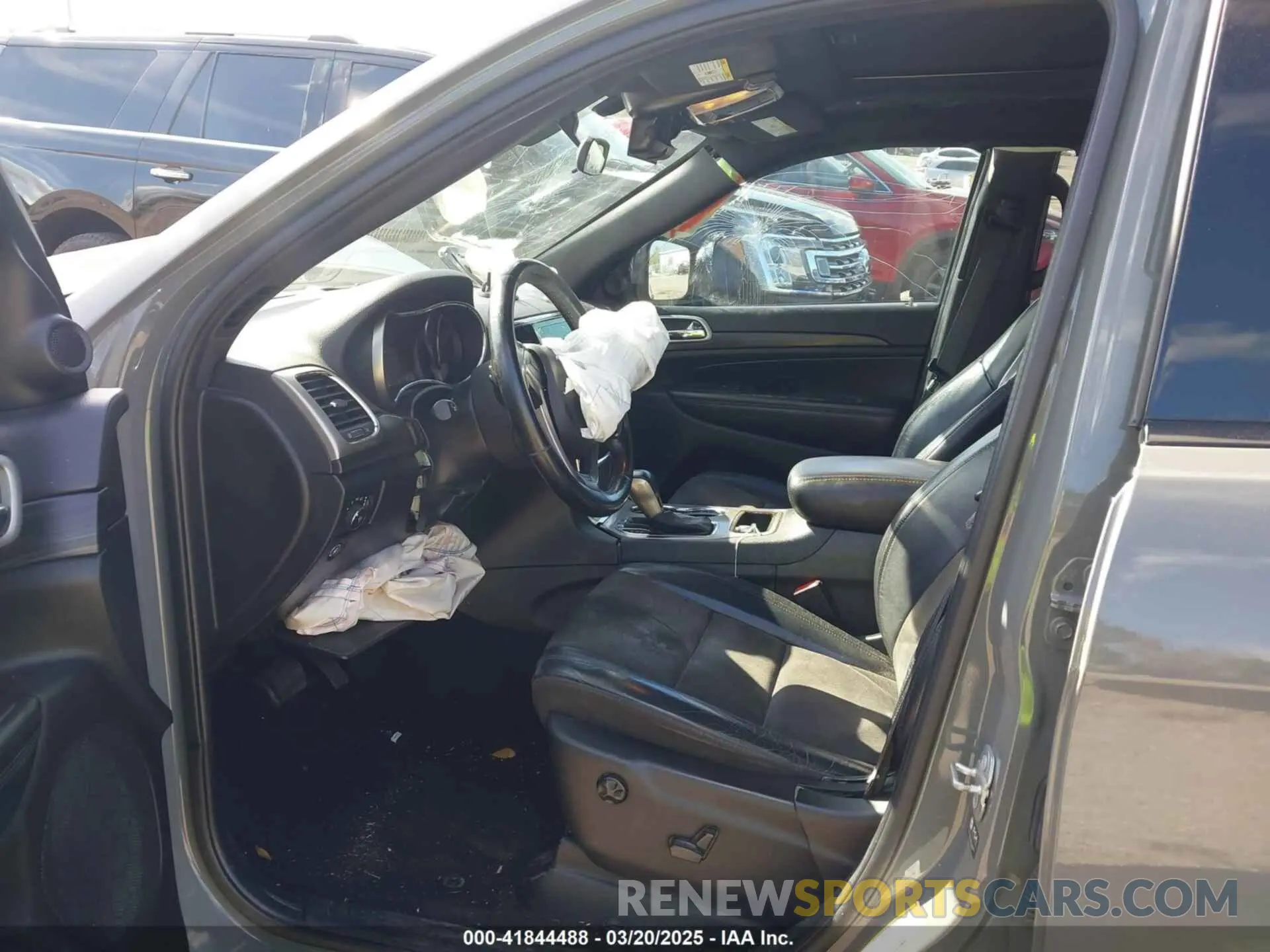 5 fotografías del automóvil dañado 1C4RJFAG4MC690312 JEEP GRAND CHEROKEE 2021