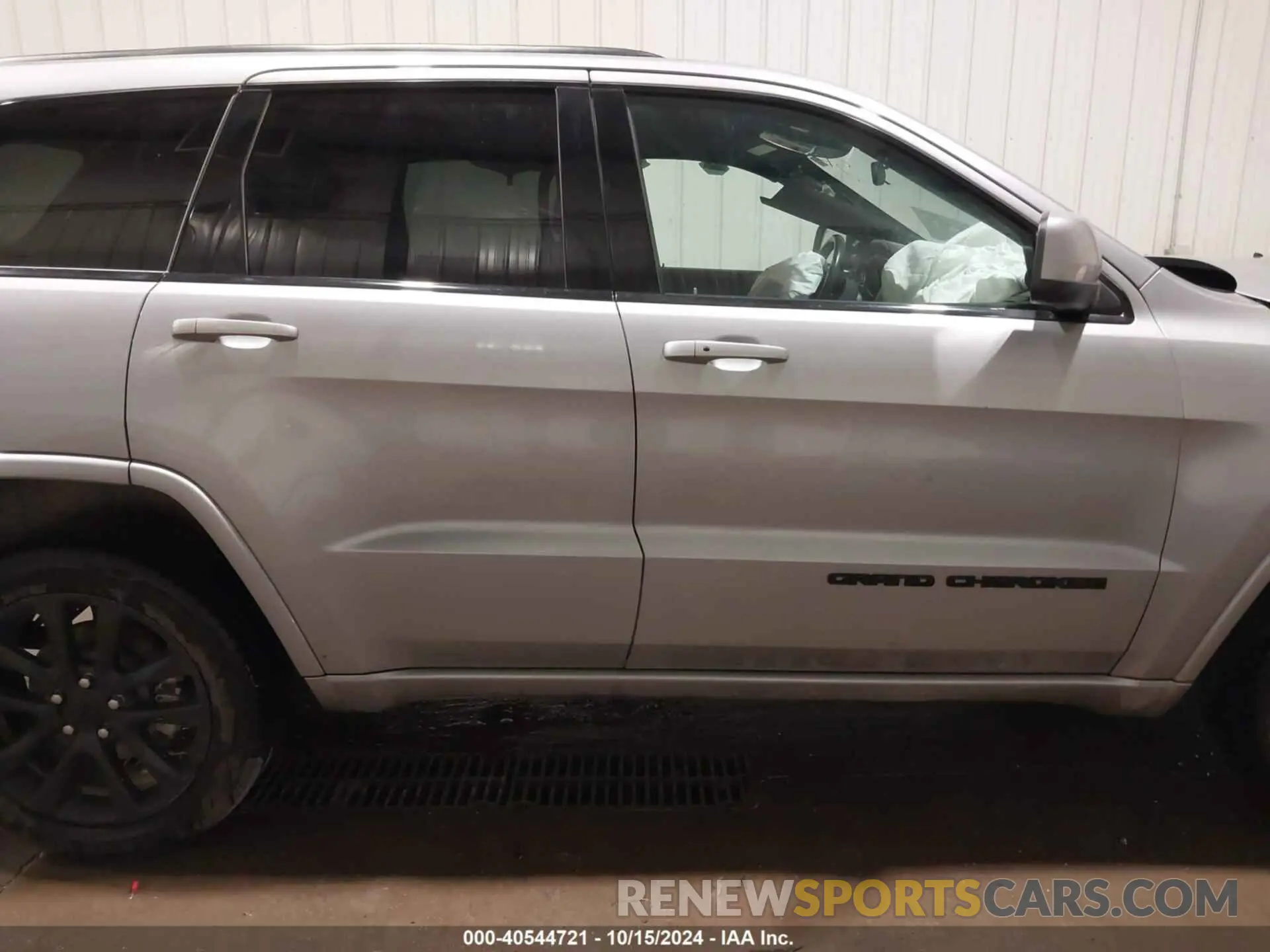 13 fotografías del automóvil dañado 1C4RJFAGXMC563628 JEEP GRAND CHEROKEE 2021