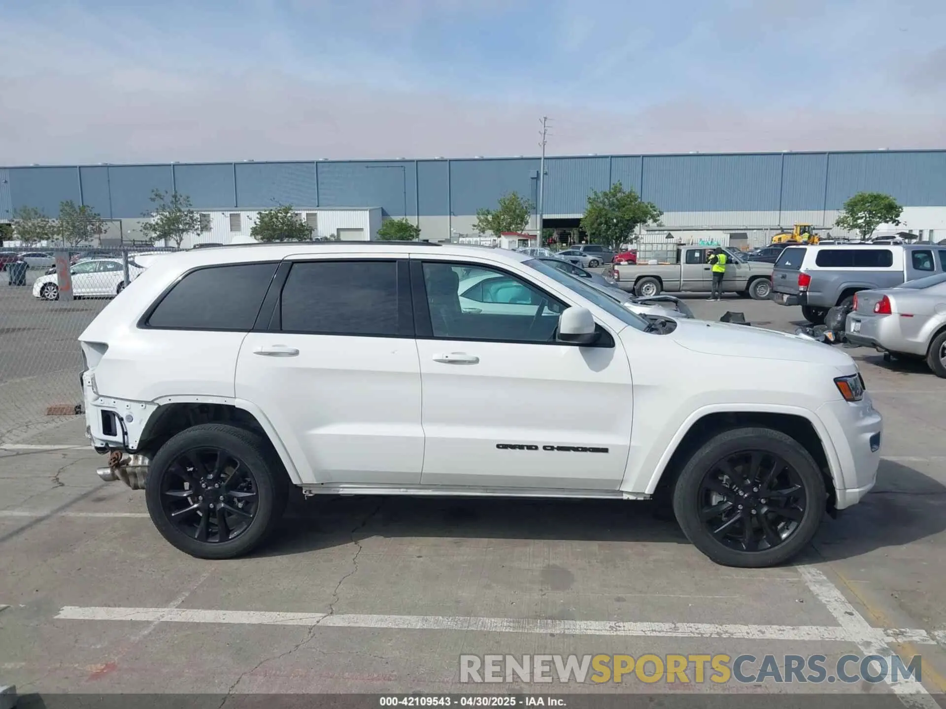 14 fotografías del automóvil dañado 1C4RJFAGXMC652969 JEEP GRAND CHEROKEE 2021