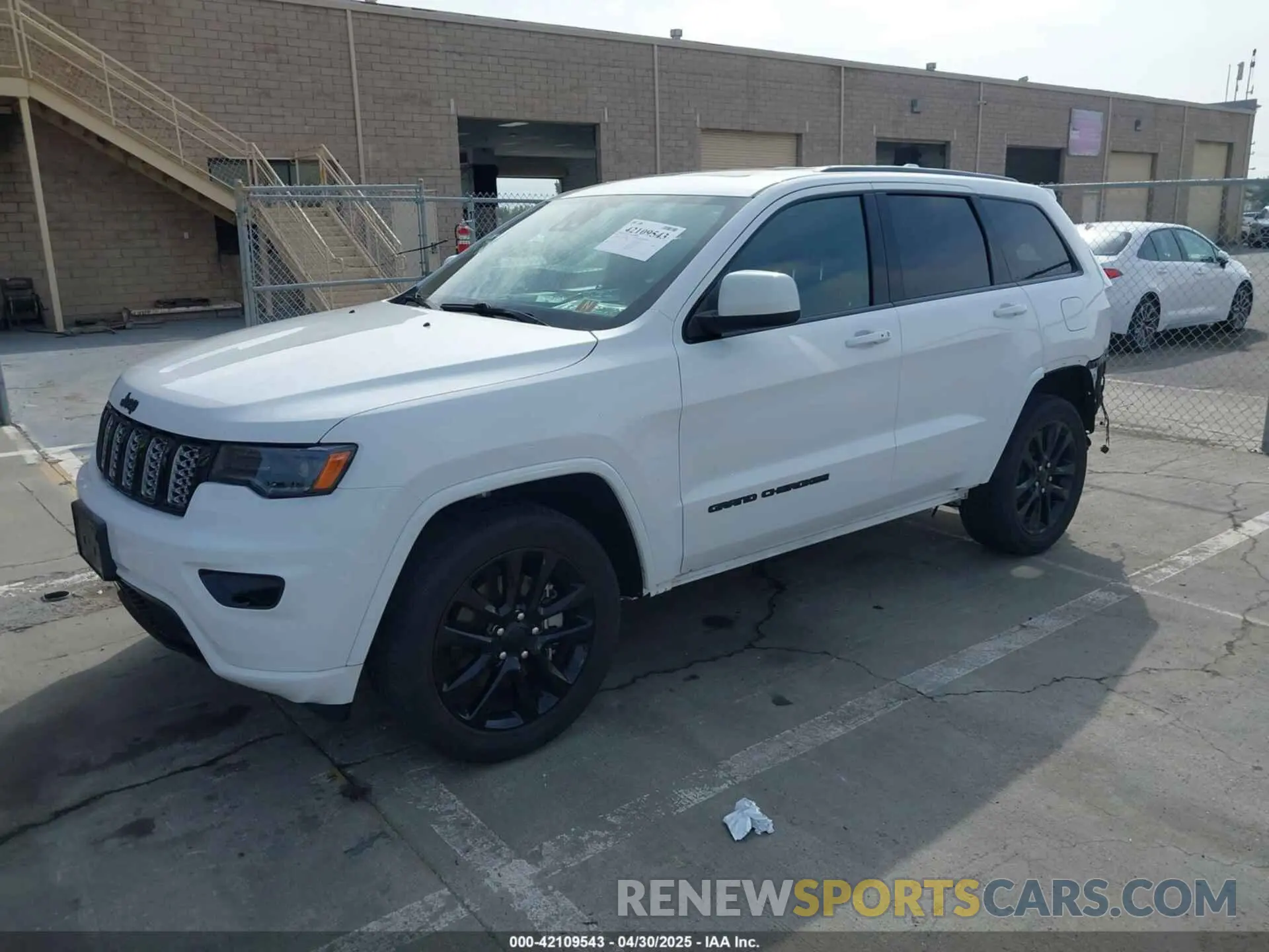2 fotografías del automóvil dañado 1C4RJFAGXMC652969 JEEP GRAND CHEROKEE 2021