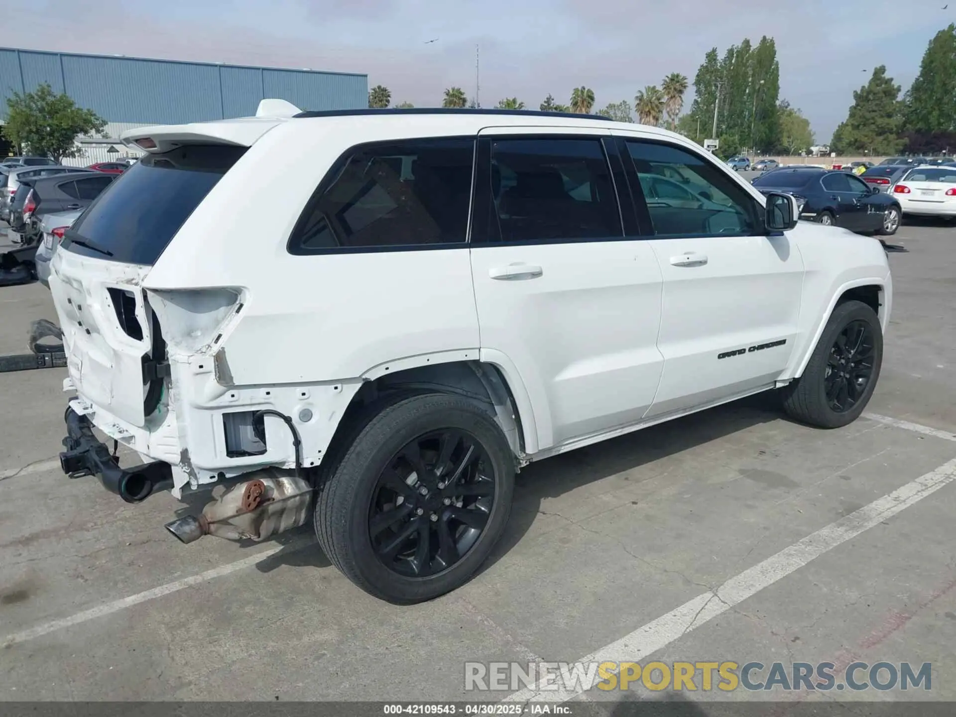 4 fotografías del automóvil dañado 1C4RJFAGXMC652969 JEEP GRAND CHEROKEE 2021