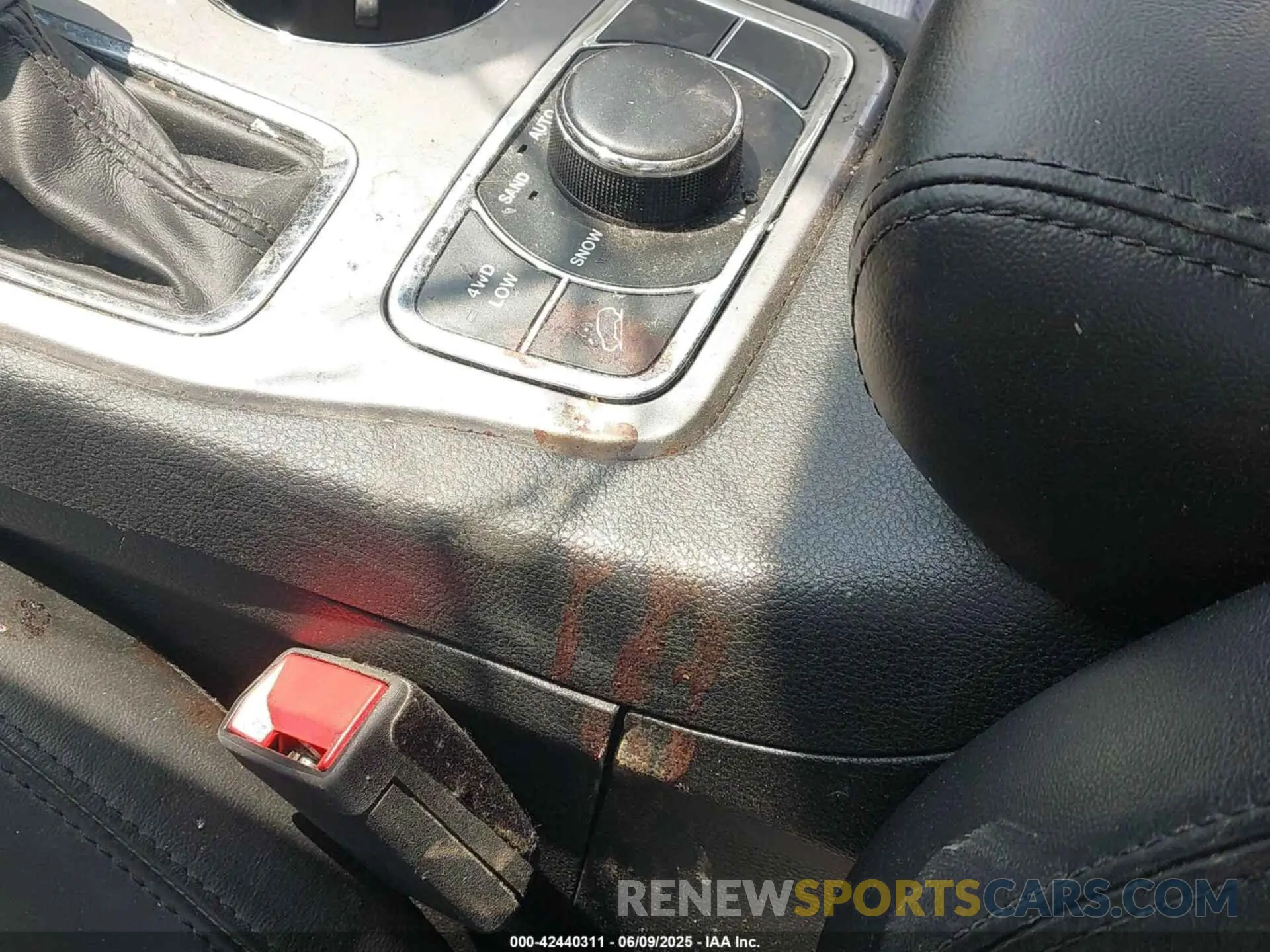 16 fotografías del automóvil dañado 1C4RJFBG0MC620224 JEEP GRAND CHEROKEE 2021