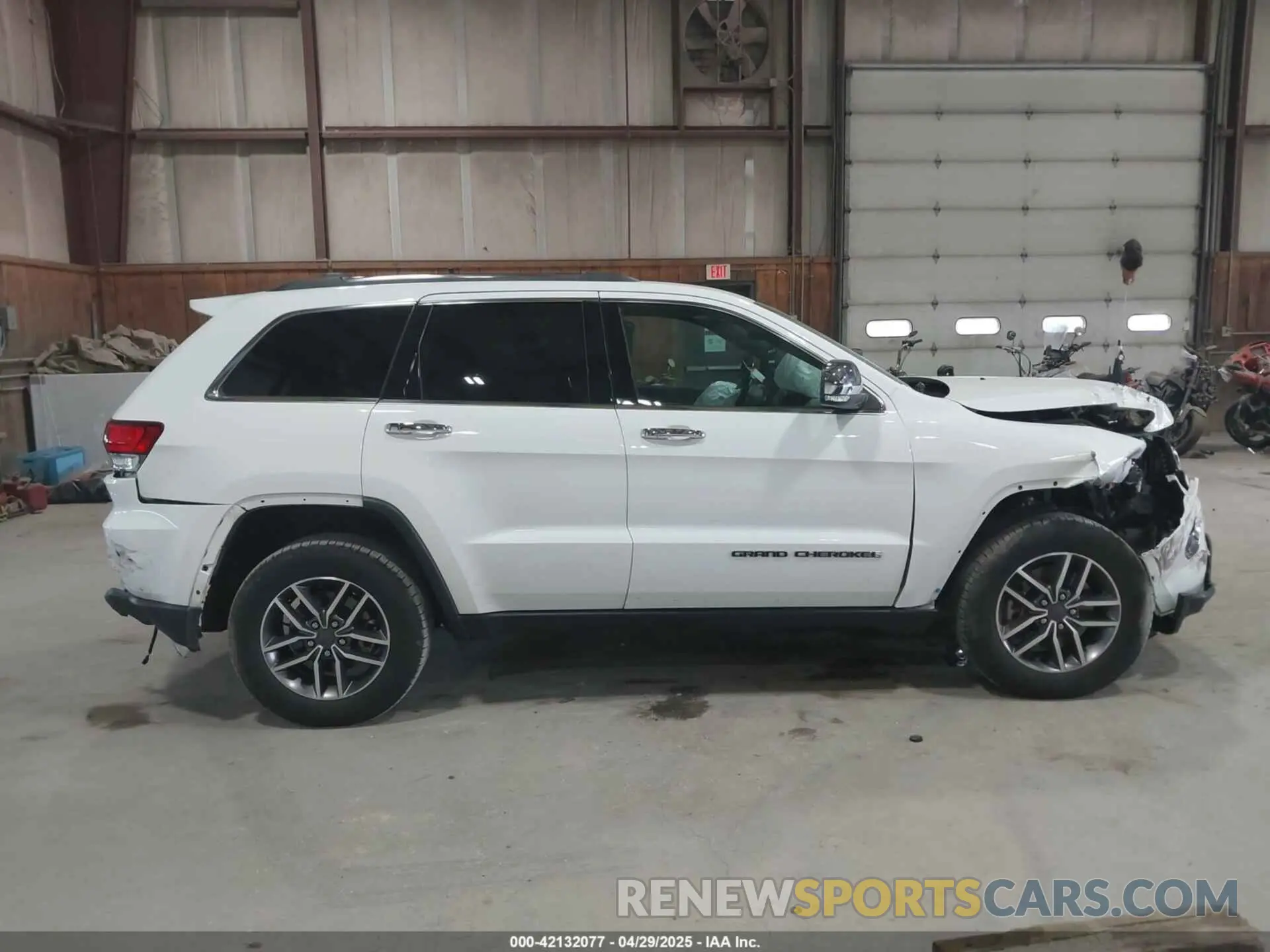 14 fotografías del automóvil dañado 1C4RJFBG1MC527034 JEEP GRAND CHEROKEE 2021