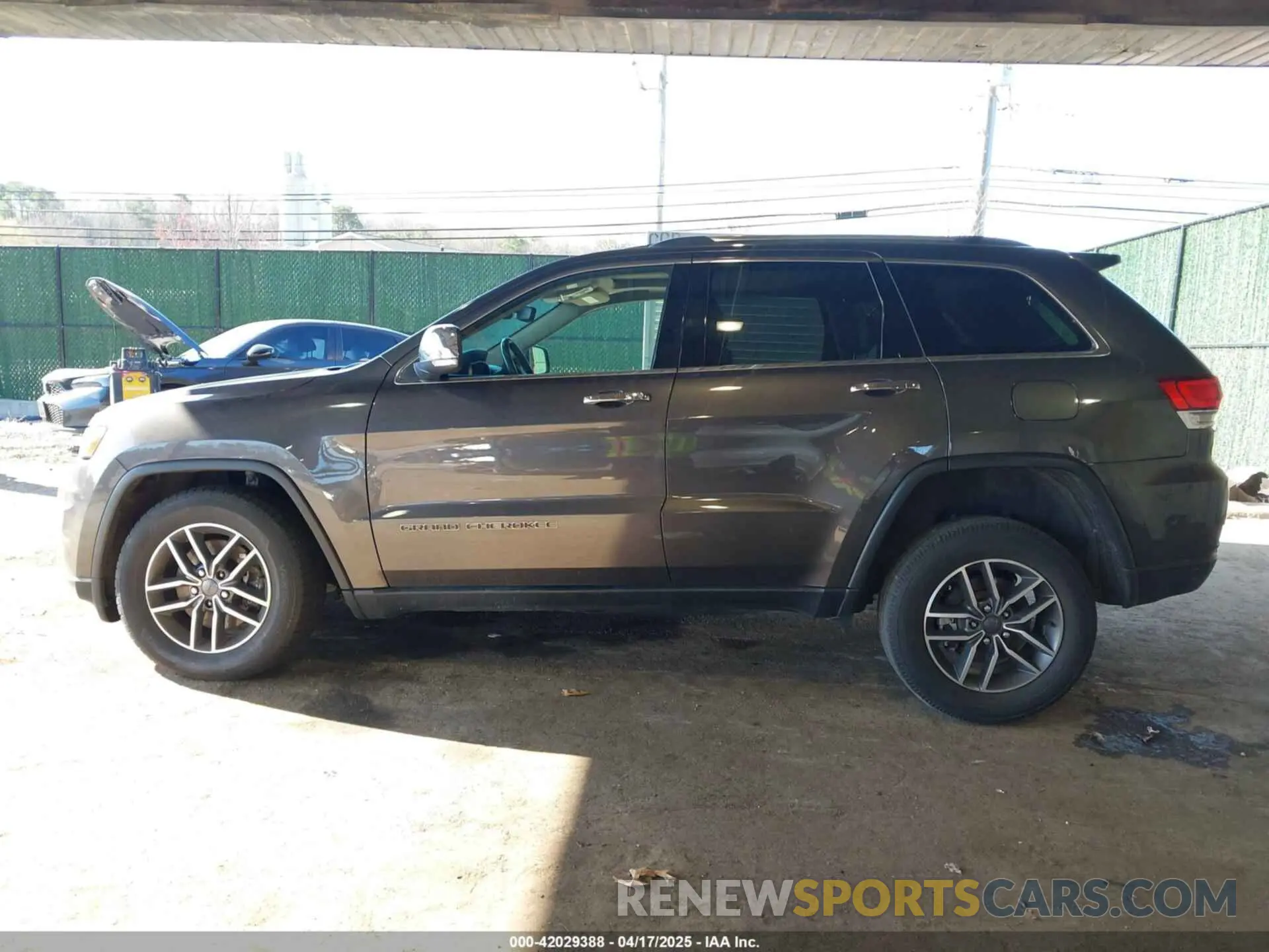 15 fotografías del automóvil dañado 1C4RJFBG1MC828760 JEEP GRAND CHEROKEE 2021