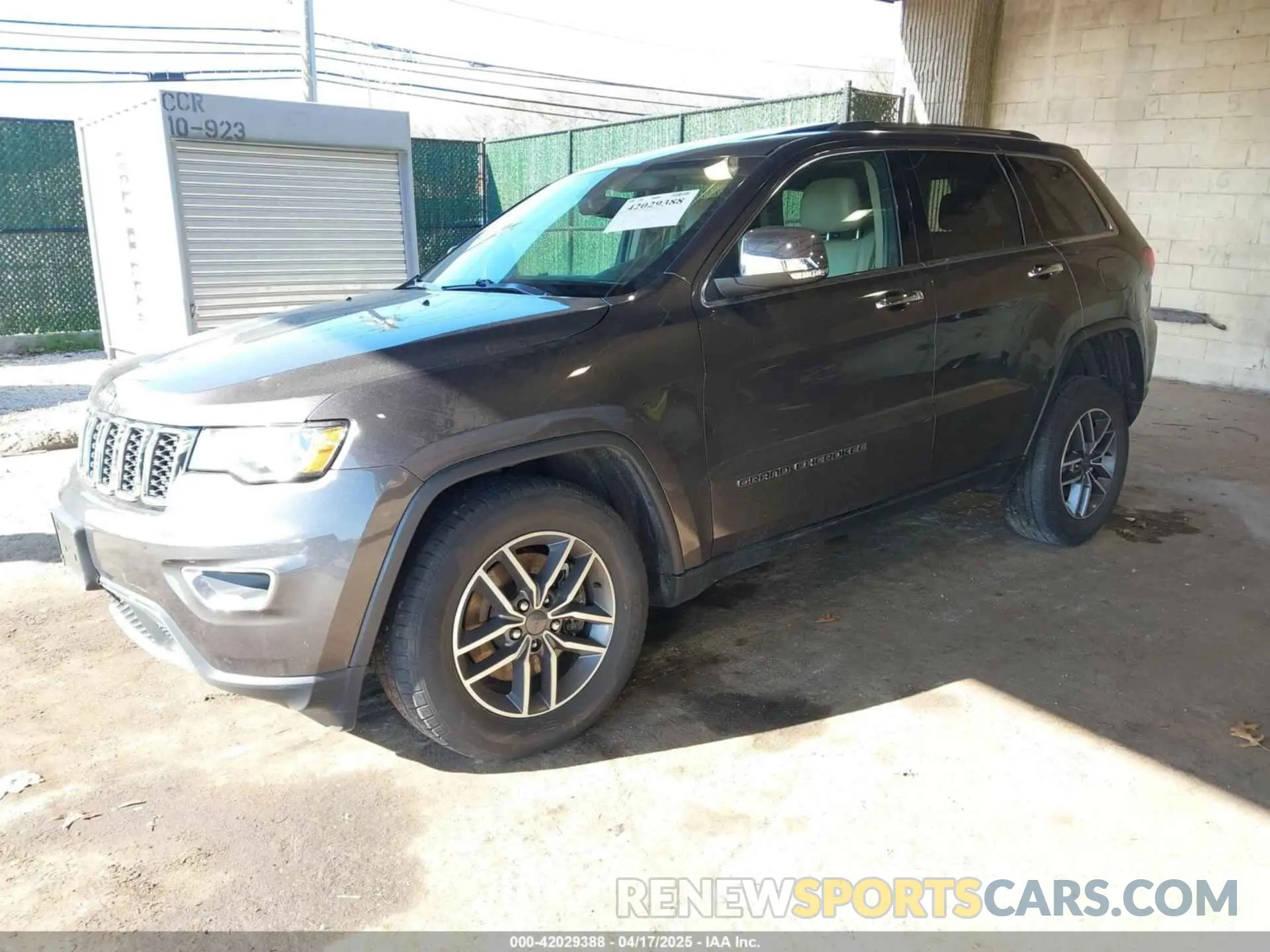 2 fotografías del automóvil dañado 1C4RJFBG1MC828760 JEEP GRAND CHEROKEE 2021
