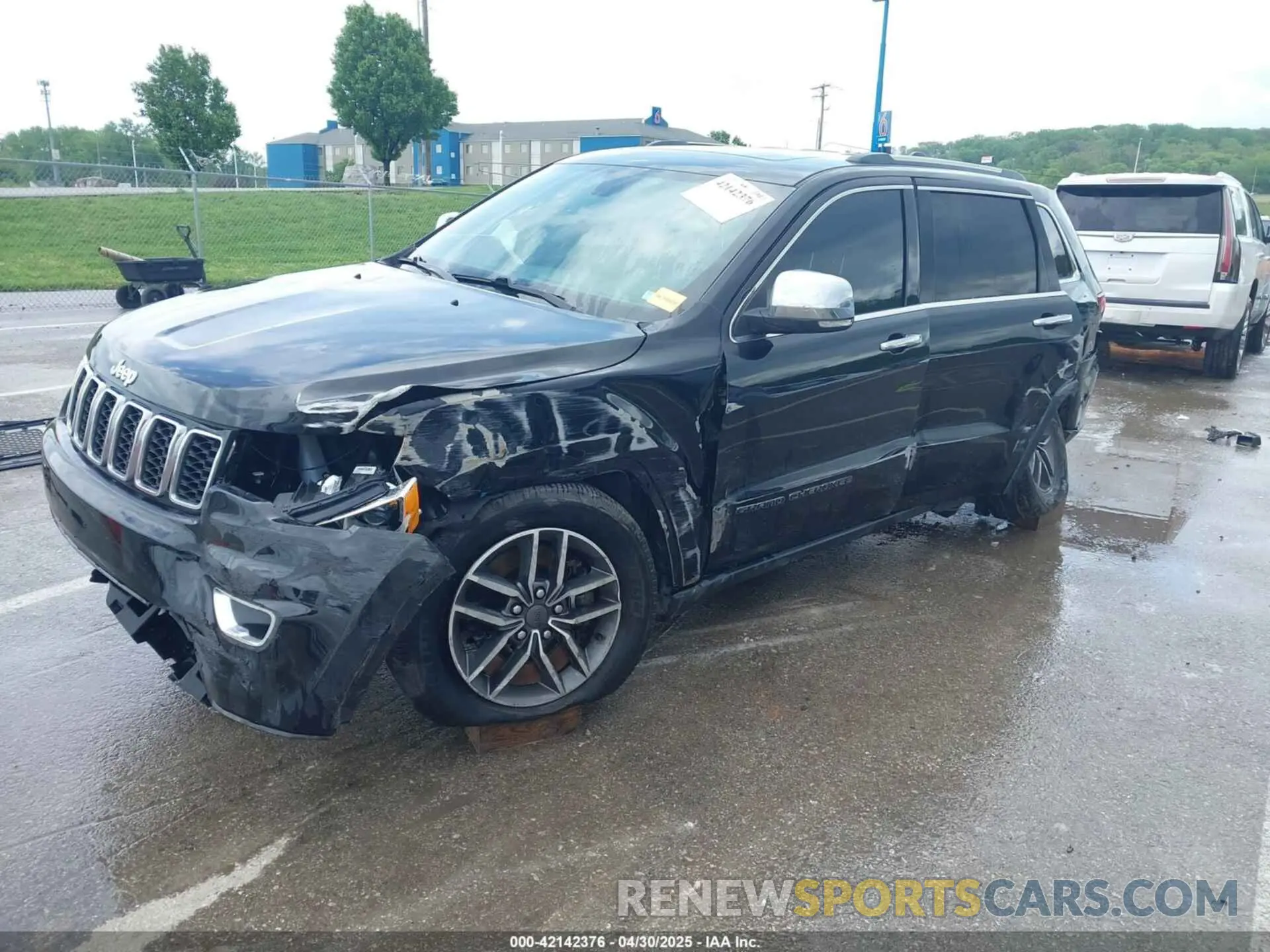2 fotografías del automóvil dañado 1C4RJFBG2MC776068 JEEP GRAND CHEROKEE 2021