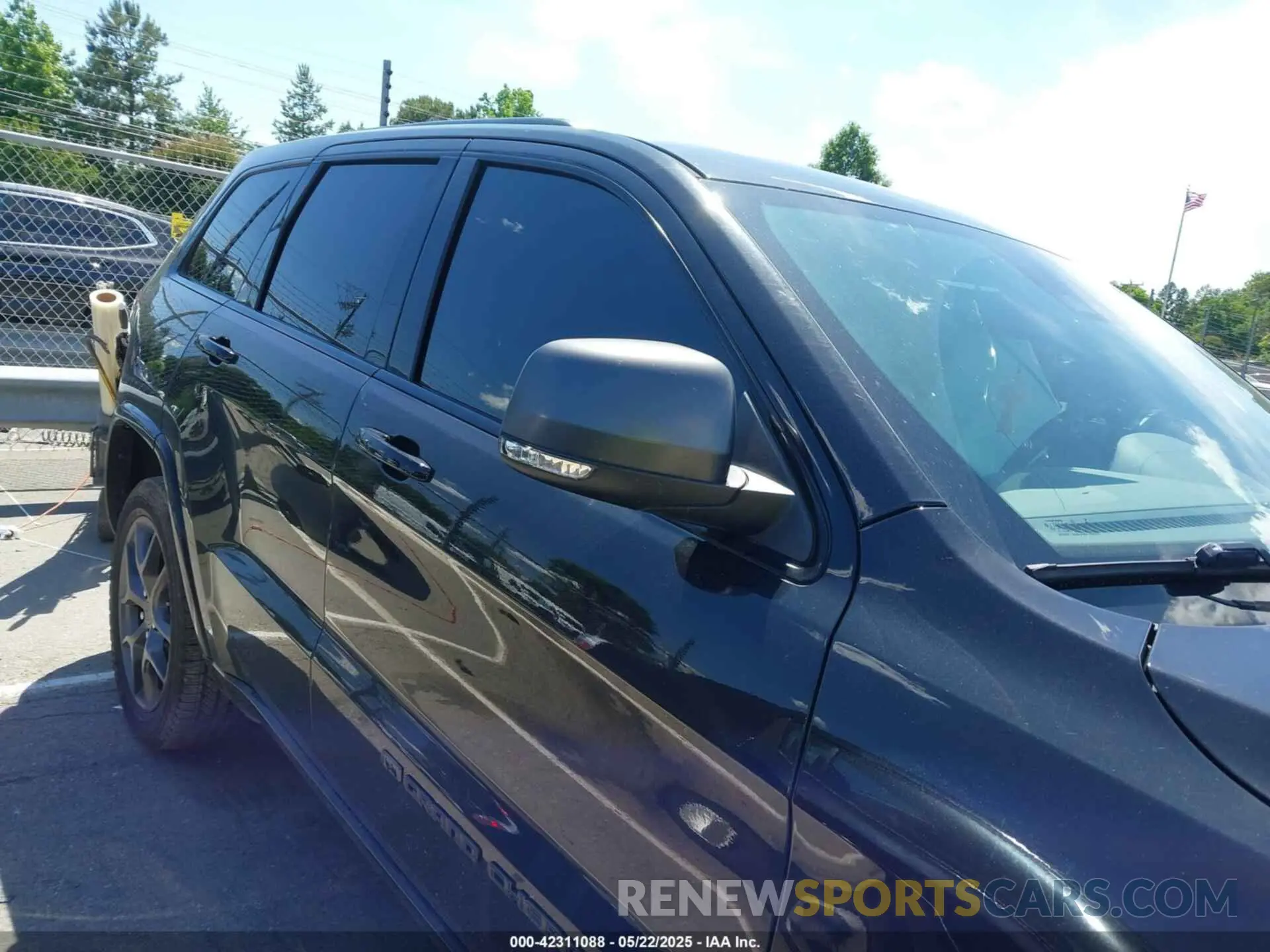 13 fotografías del automóvil dañado 1C4RJFBG4MC666557 JEEP GRAND CHEROKEE 2021