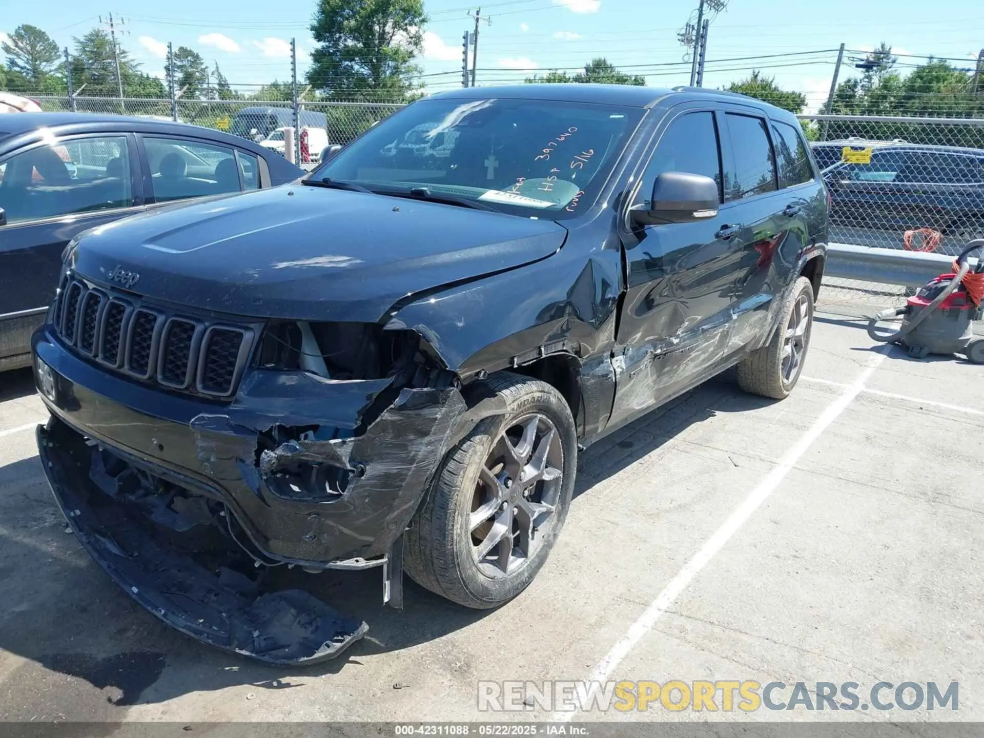 2 fotografías del automóvil dañado 1C4RJFBG4MC666557 JEEP GRAND CHEROKEE 2021