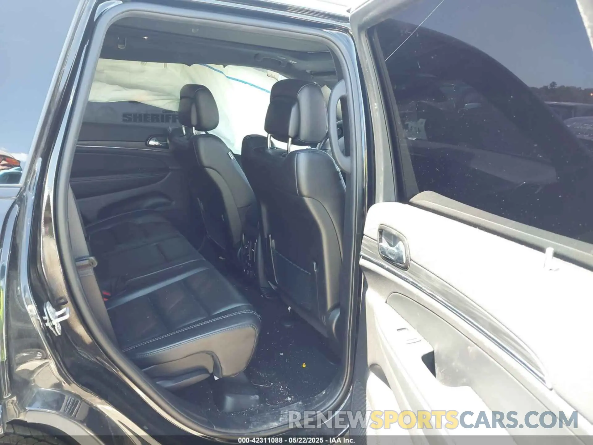 8 fotografías del automóvil dañado 1C4RJFBG4MC666557 JEEP GRAND CHEROKEE 2021
