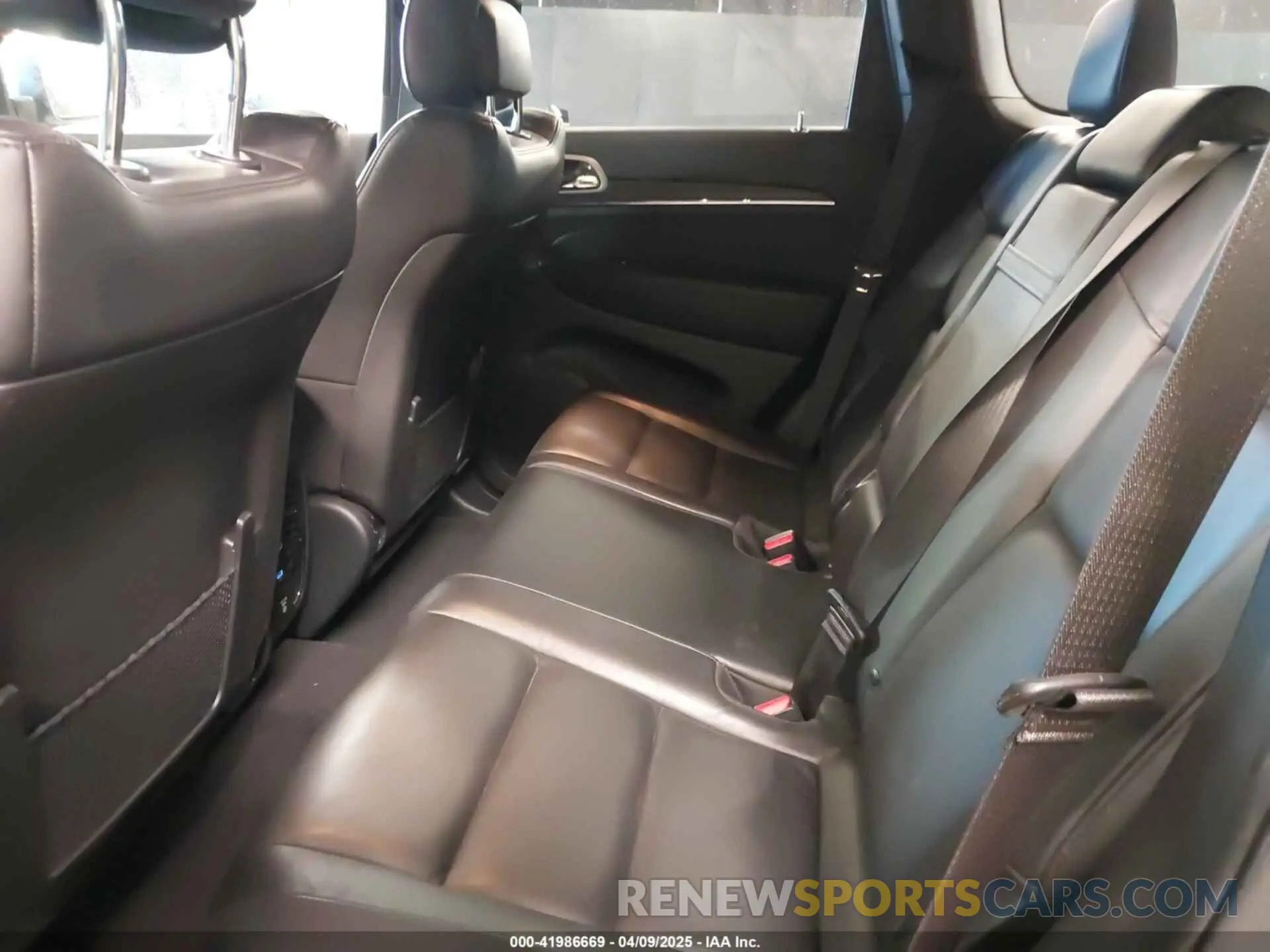 8 fotografías del automóvil dañado 1C4RJFBG7MC756253 JEEP GRAND CHEROKEE 2021