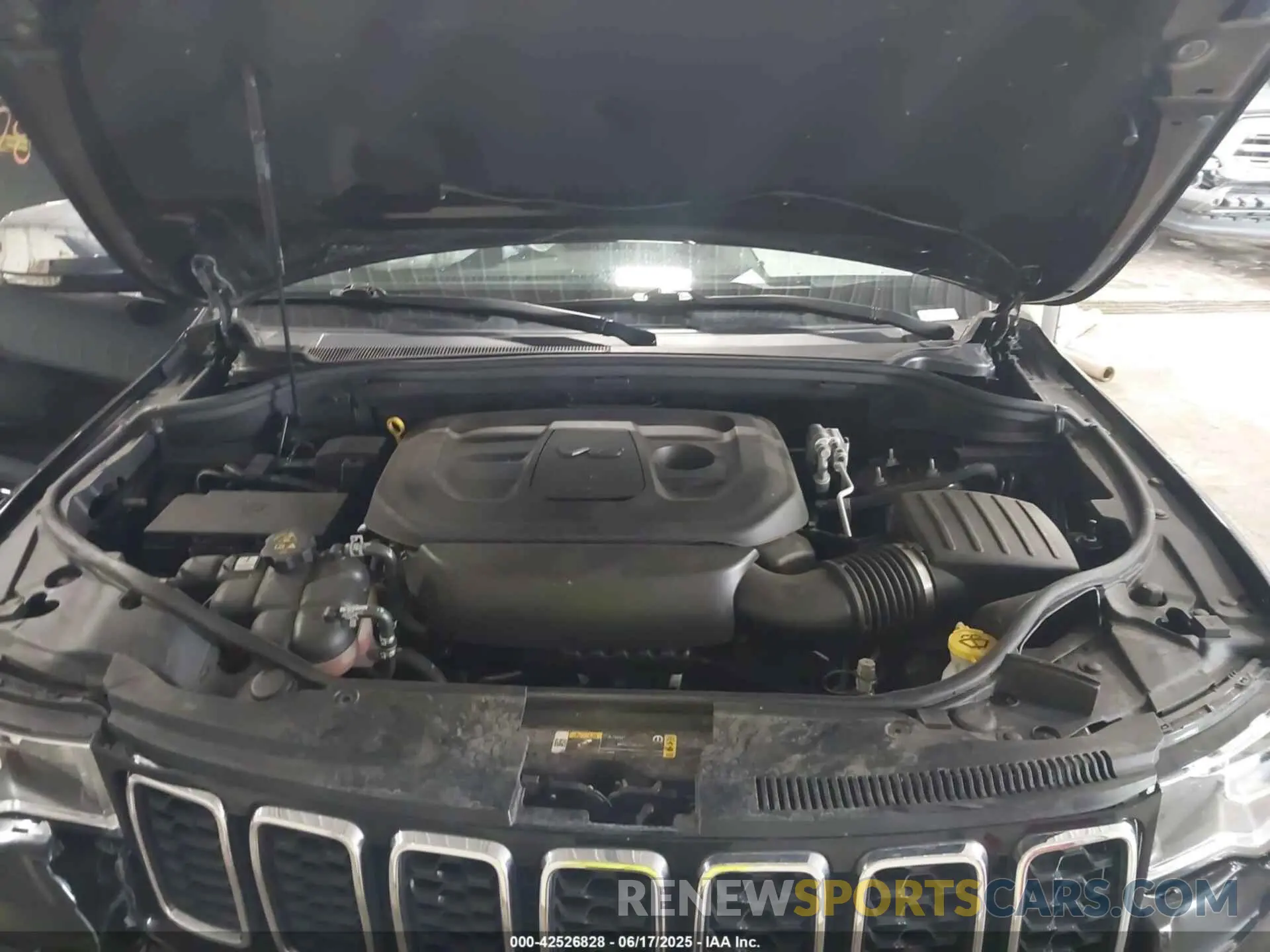 10 fotografías del automóvil dañado 1C4RJFBGXMC774892 JEEP GRAND CHEROKEE 2021