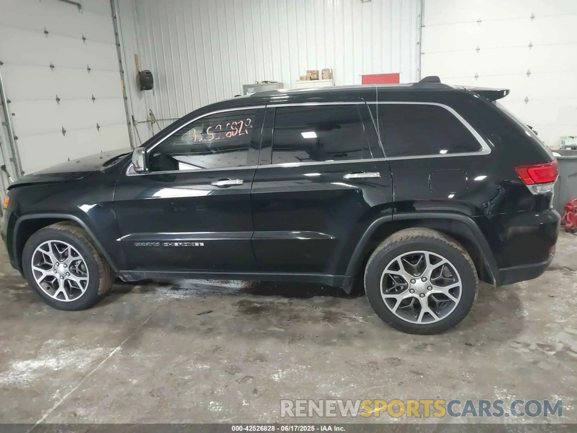 13 fotografías del automóvil dañado 1C4RJFBGXMC774892 JEEP GRAND CHEROKEE 2021