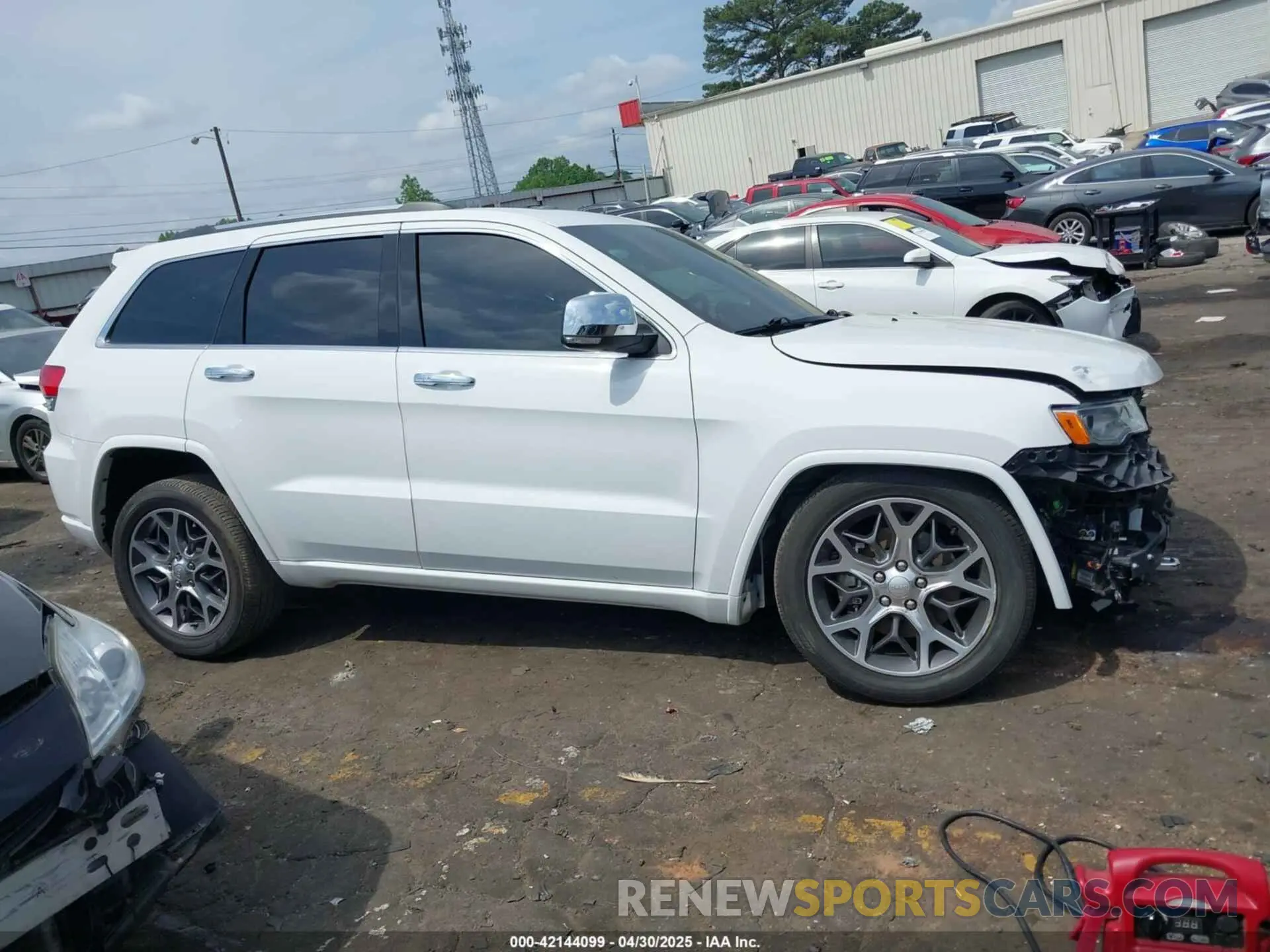 13 fotografías del automóvil dañado 1C4RJFCG0MC607195 JEEP GRAND CHEROKEE 2021