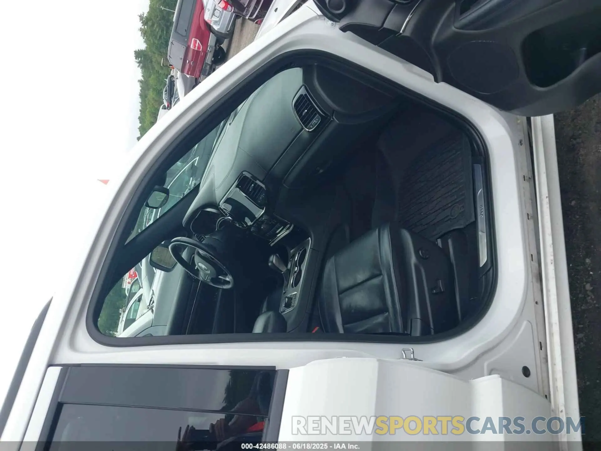 5 fotografías del automóvil dañado 1C4RJFCG0MC729006 JEEP GRAND CHEROKEE 2021