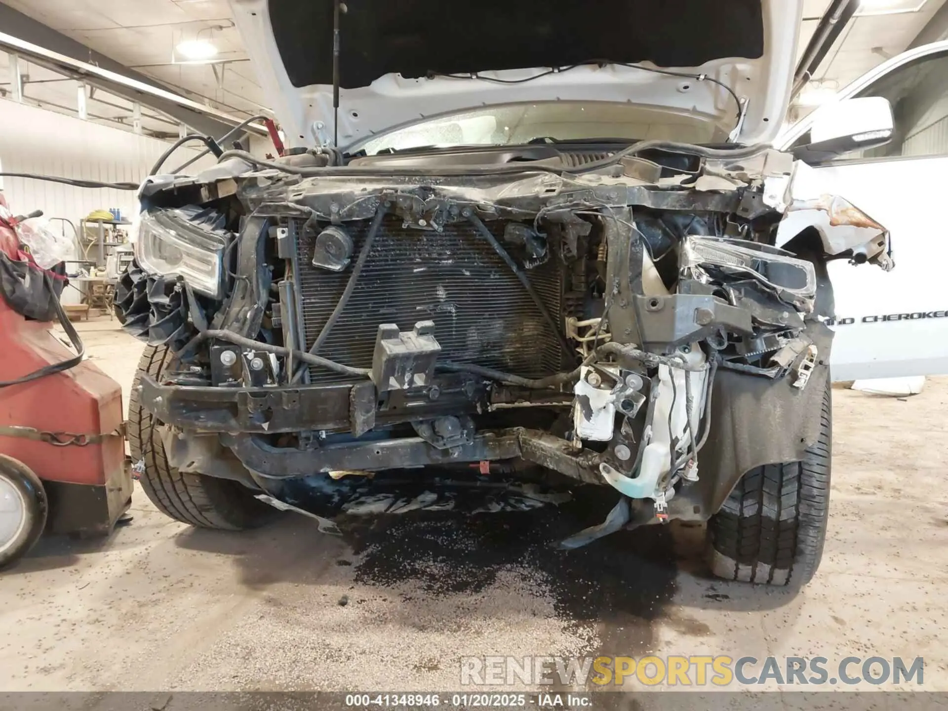 6 fotografías del automóvil dañado 1C4RJFJGXMC568585 JEEP GRAND CHEROKEE 2021