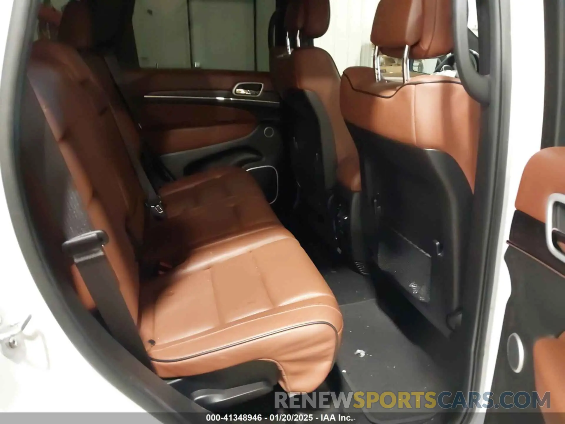 8 fotografías del automóvil dañado 1C4RJFJGXMC568585 JEEP GRAND CHEROKEE 2021