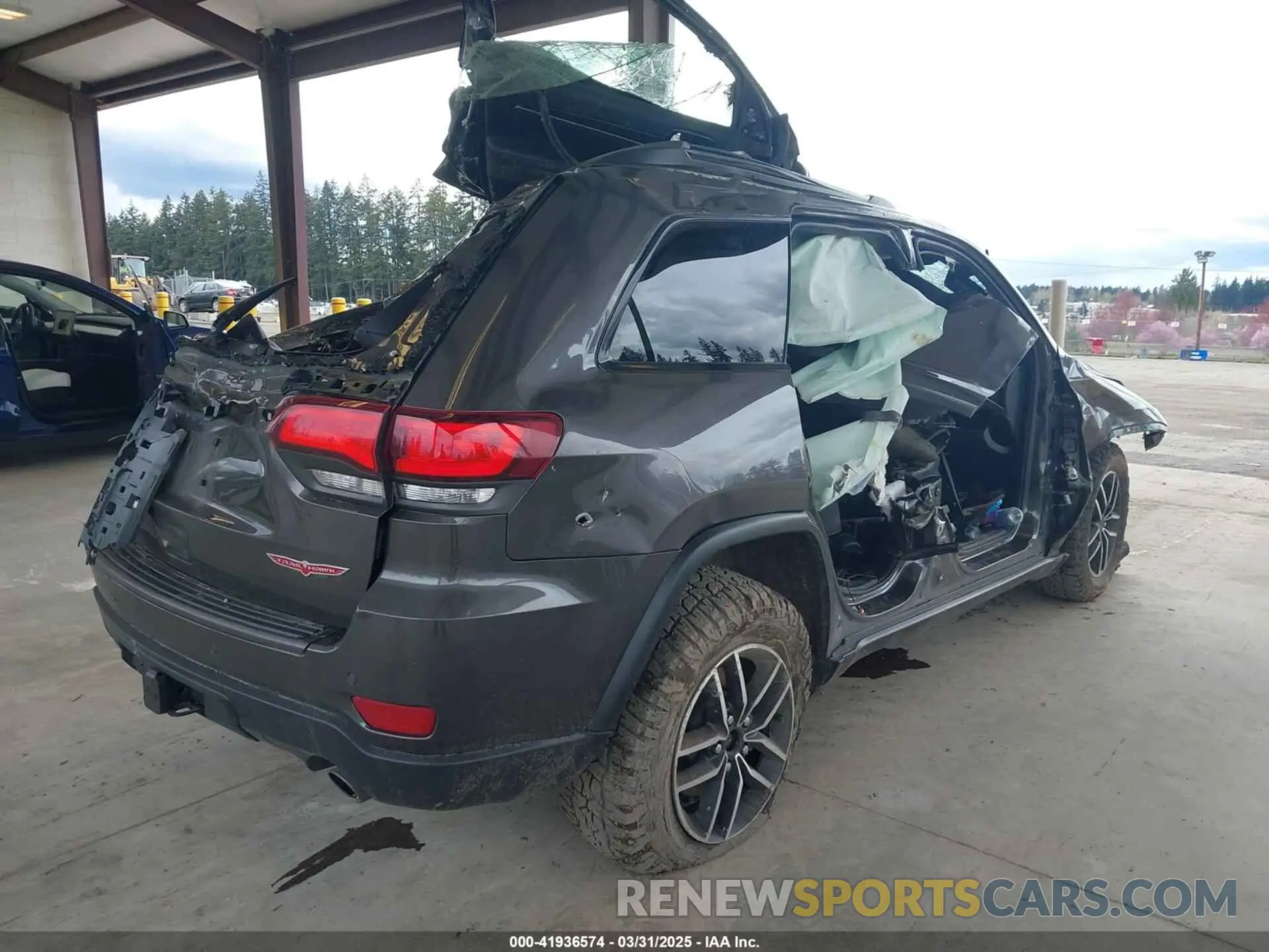 4 fotografías del automóvil dañado 1C4RJFLG4MC703198 JEEP GRAND CHEROKEE 2021