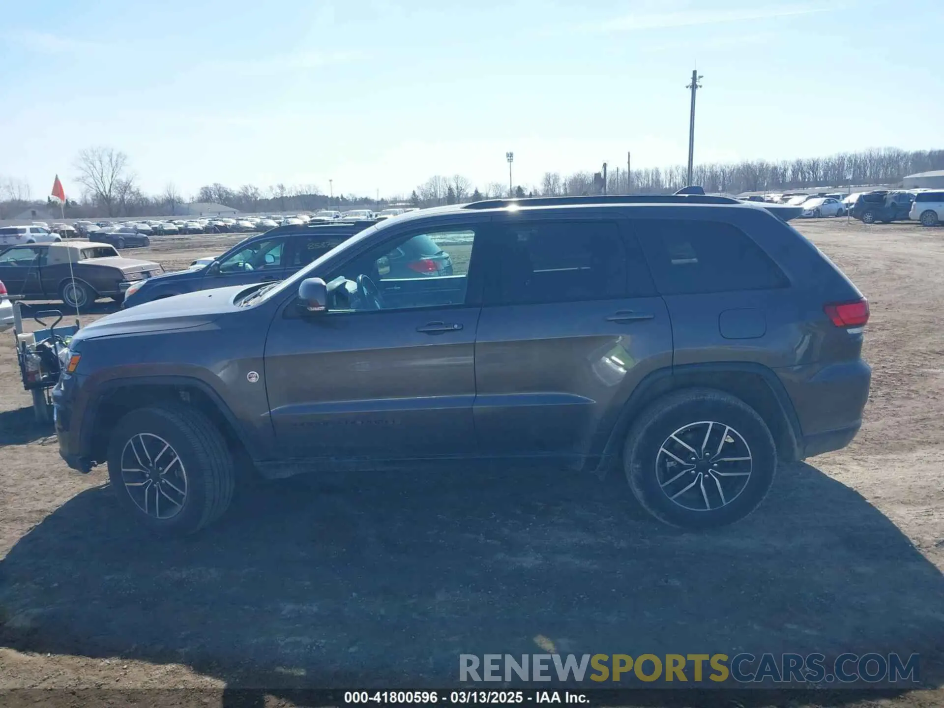 14 fotografías del automóvil dañado 1C4RJFLGXMC716795 JEEP GRAND CHEROKEE 2021