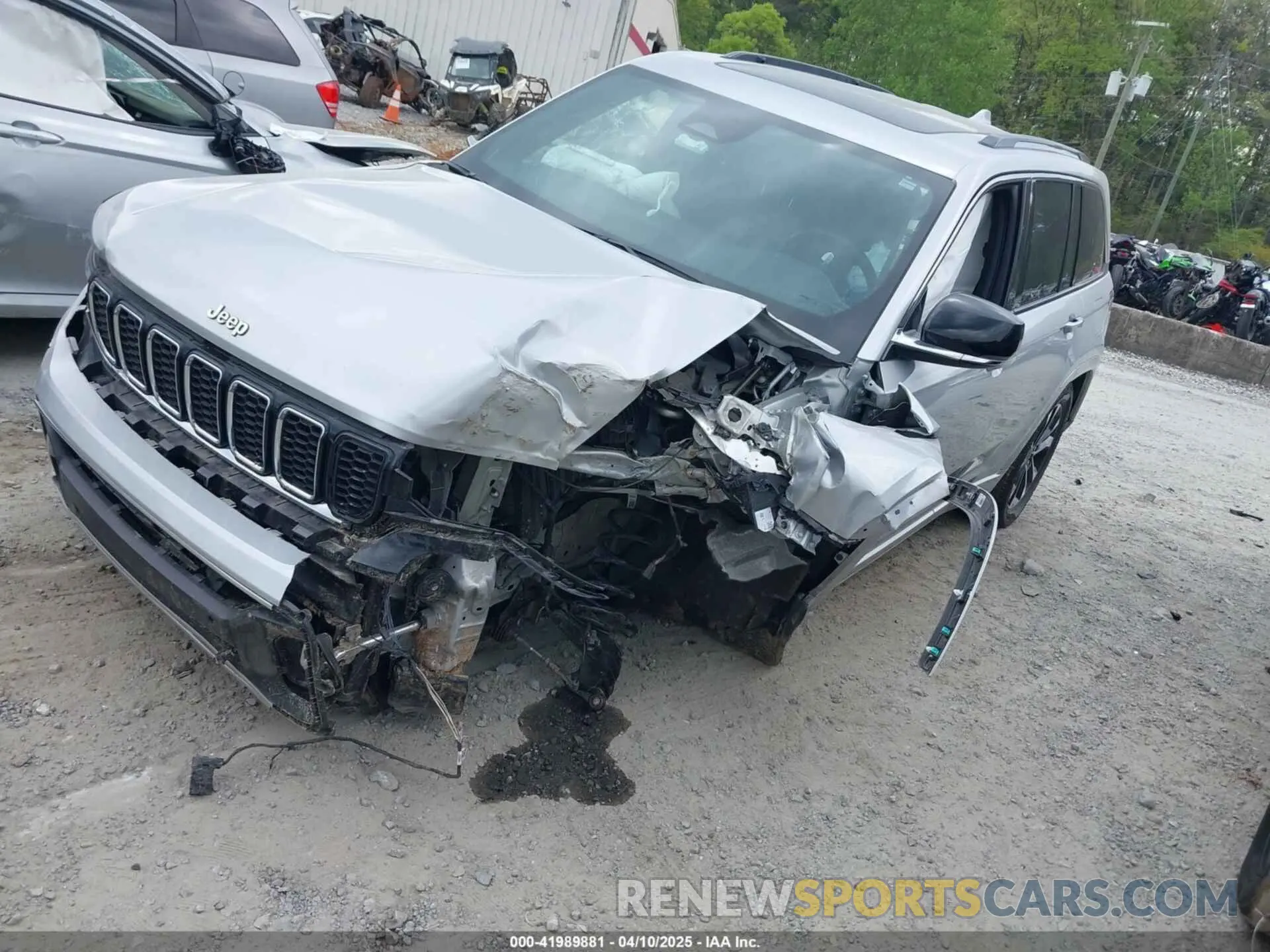 2 fotografías del automóvil dañado 1C4RJGDG2N8631233 JEEP GRAND CHEROKEE 2022