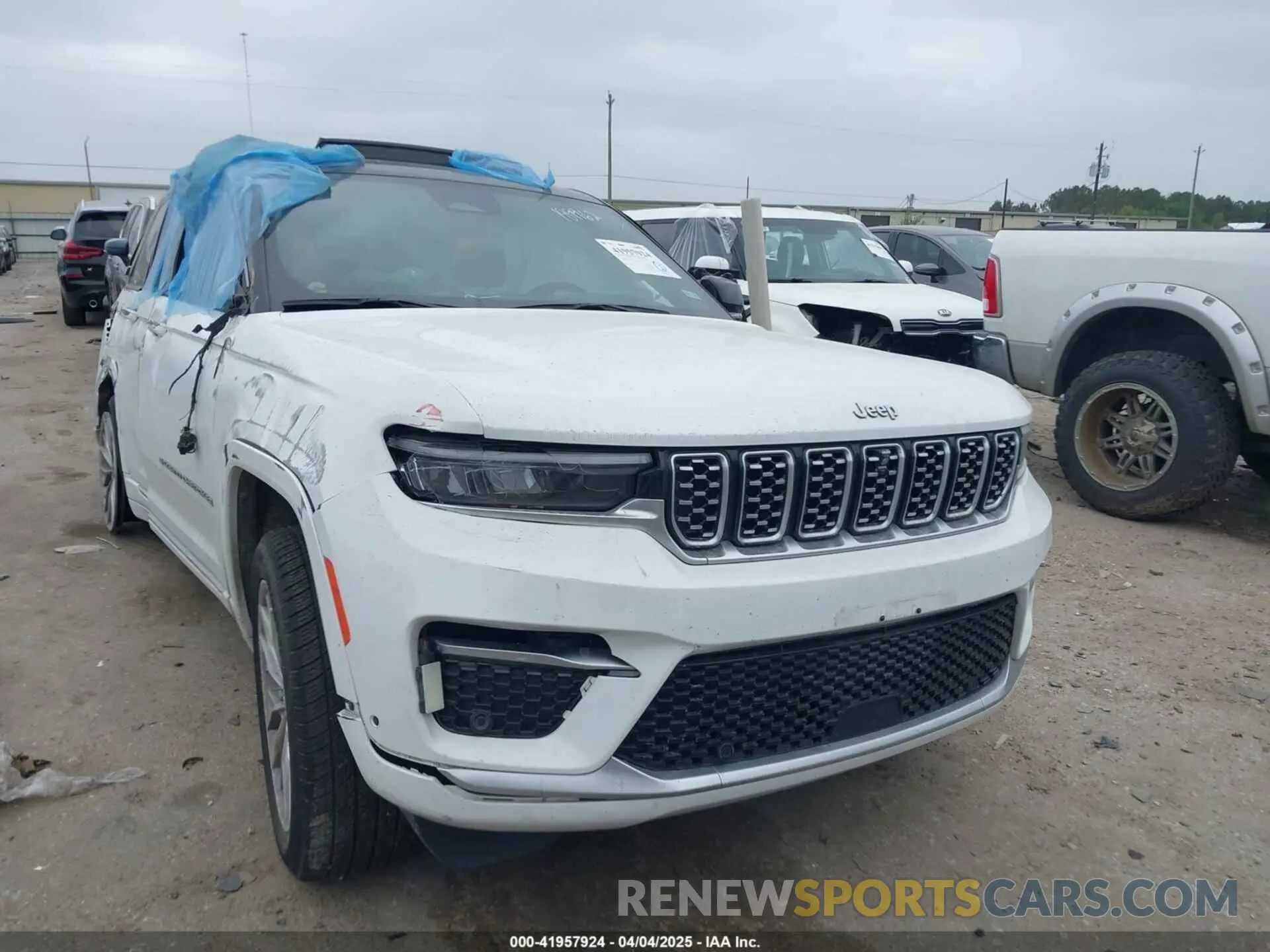 12 fotografías del automóvil dañado 1C4RJGEG3N8636665 JEEP GRAND CHEROKEE 2022